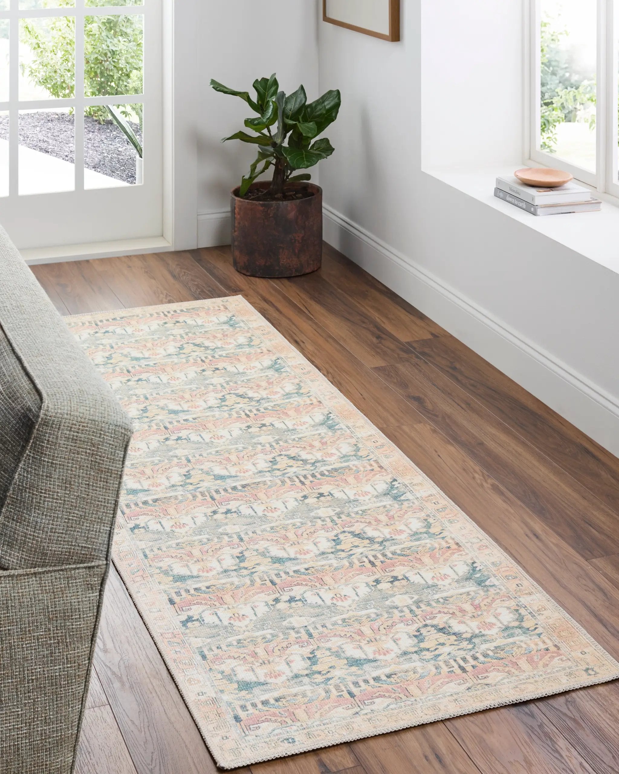 Amelie AML-2397 Medium-Green Area Rug by LIVABLISS