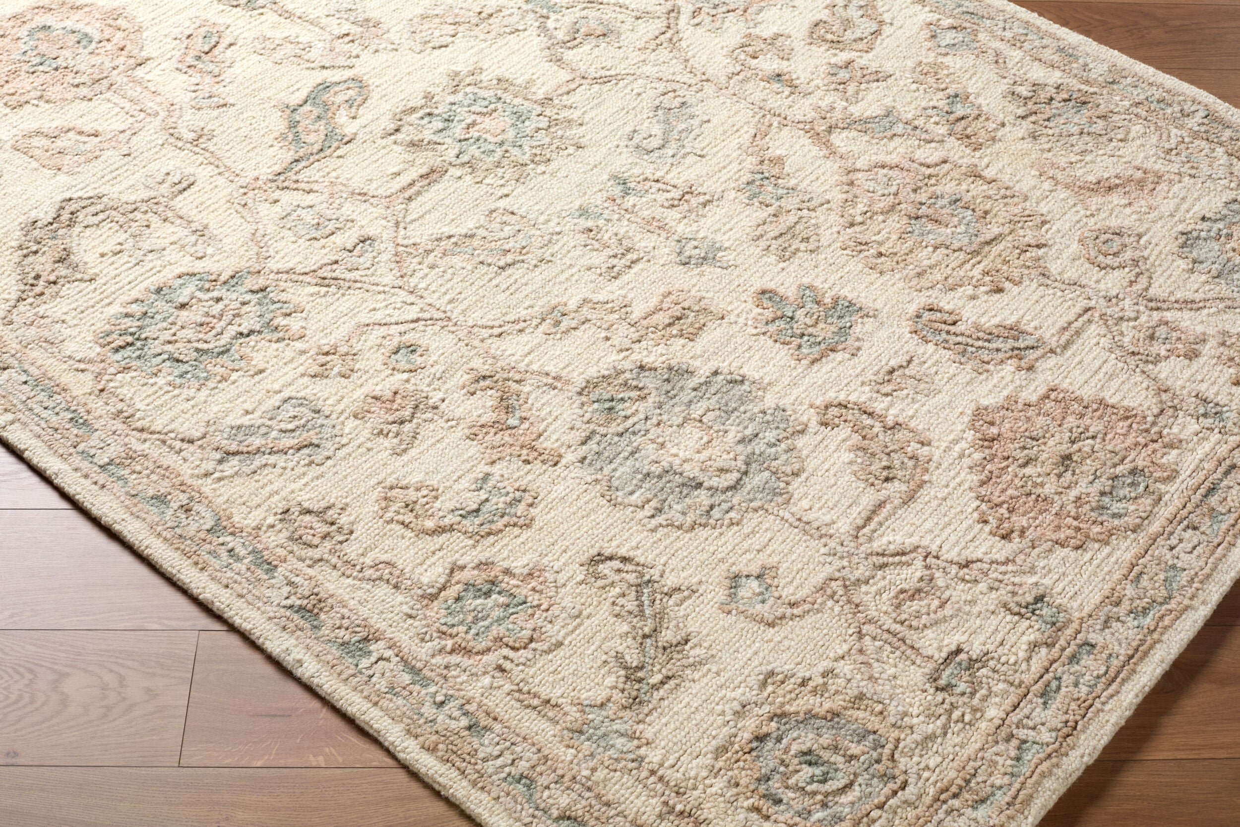 Livabliss Arnold AOD-2301 Ivory Area Rug by LIVABLISS