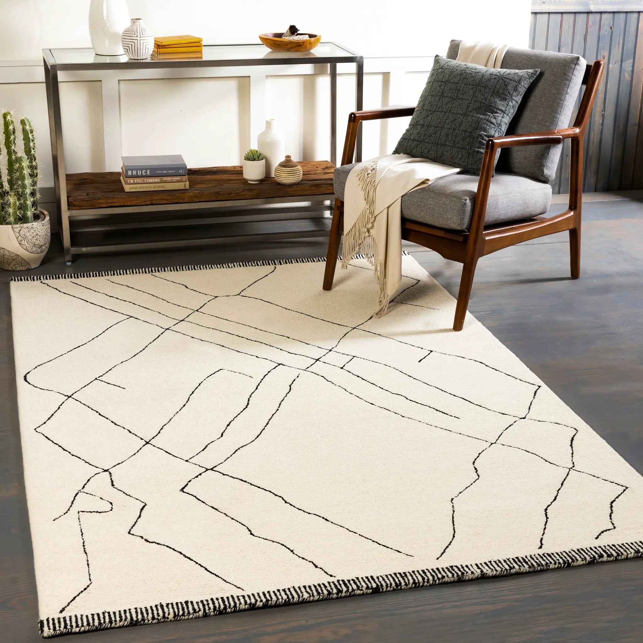 Arsenal ARL-2304 Cream Area Rug by LIVABLISS