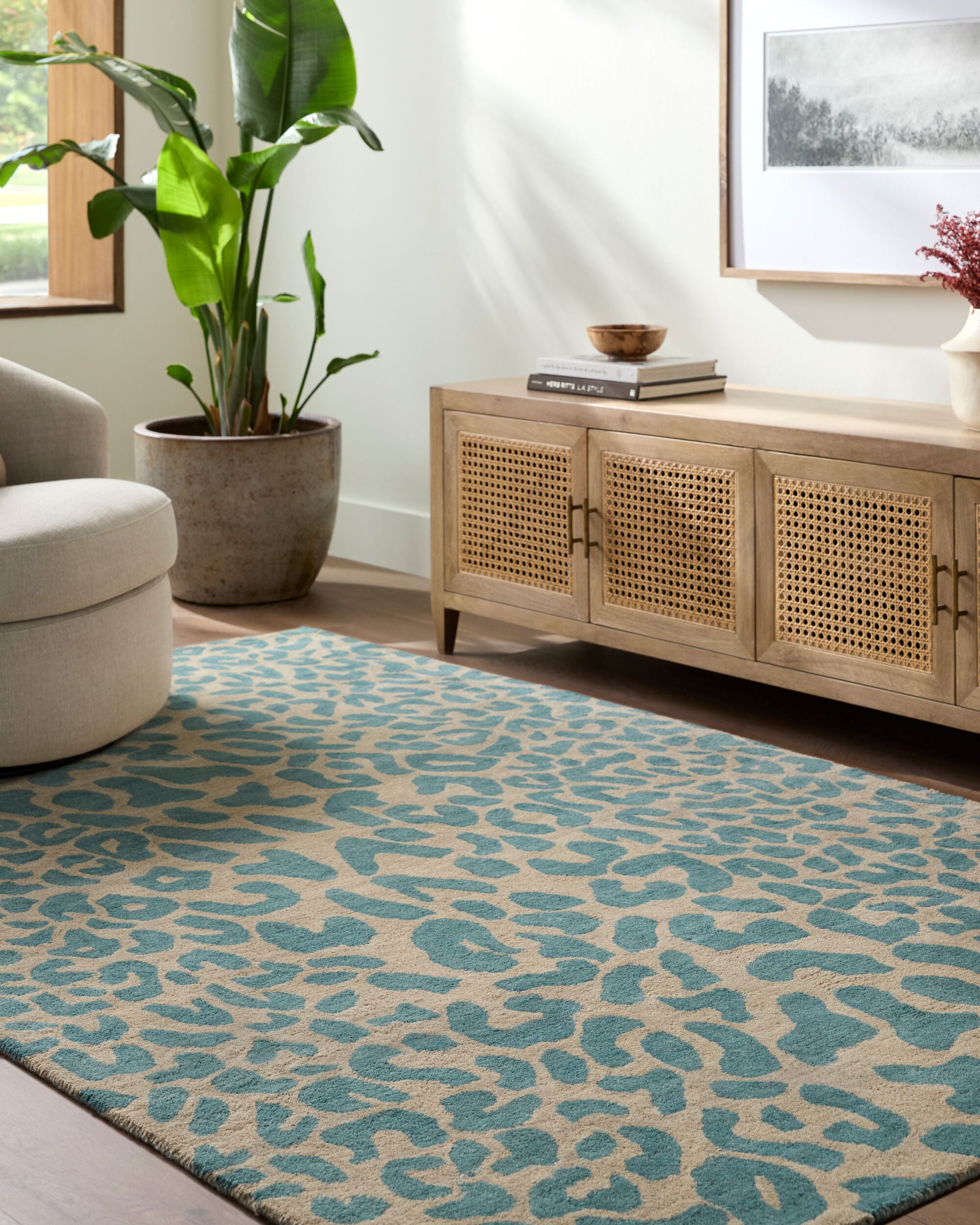 LIVABLISS Athena ATH-5120 Area Rug