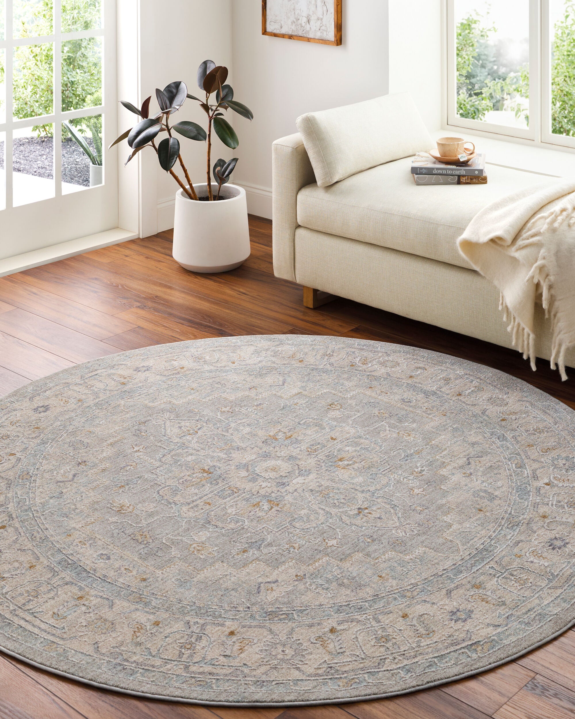 LIVABLISS Avant Garde AVT-2301 Gray Area Rug