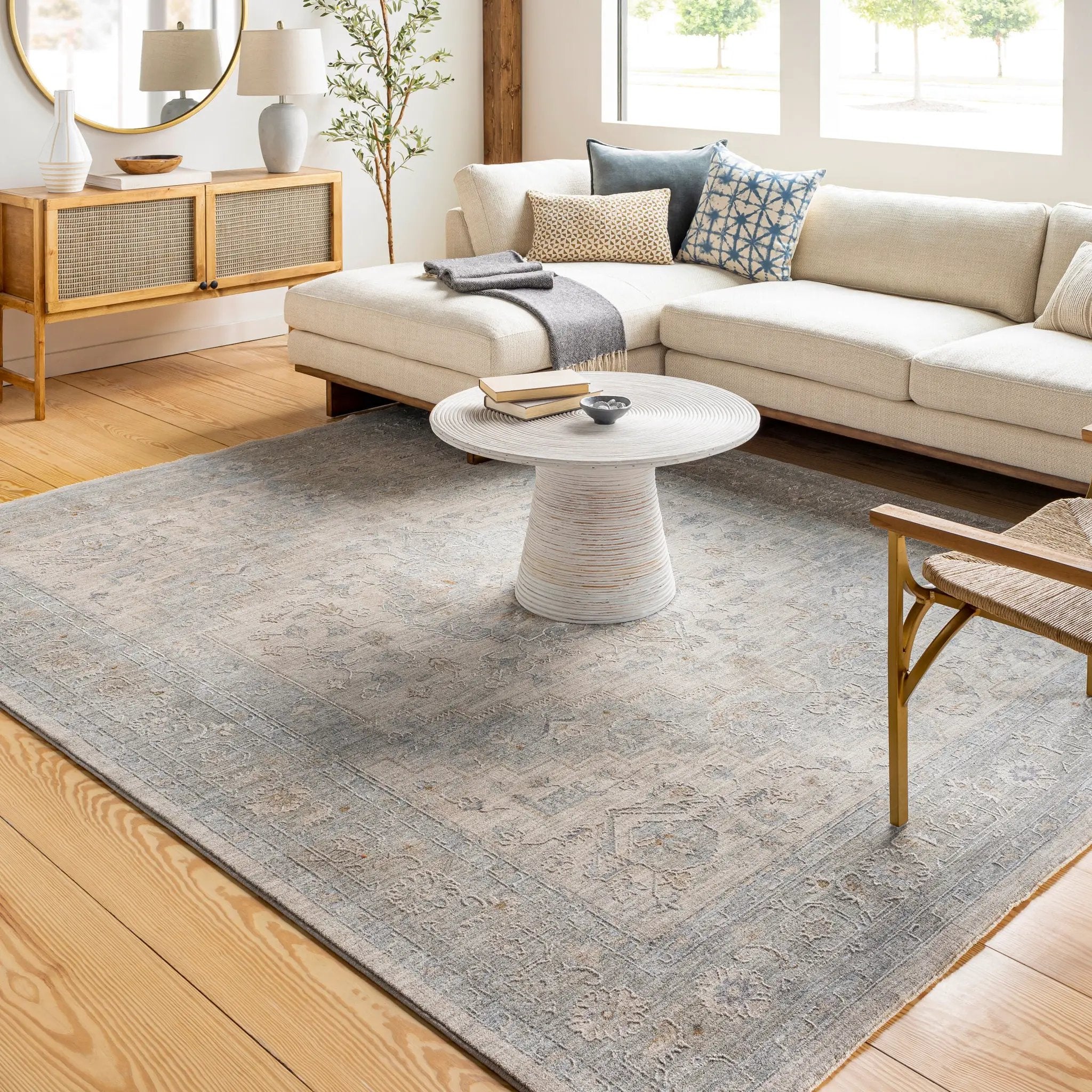 Avant Garde AVT-2302 Gray Area Rug by LIVABLISS