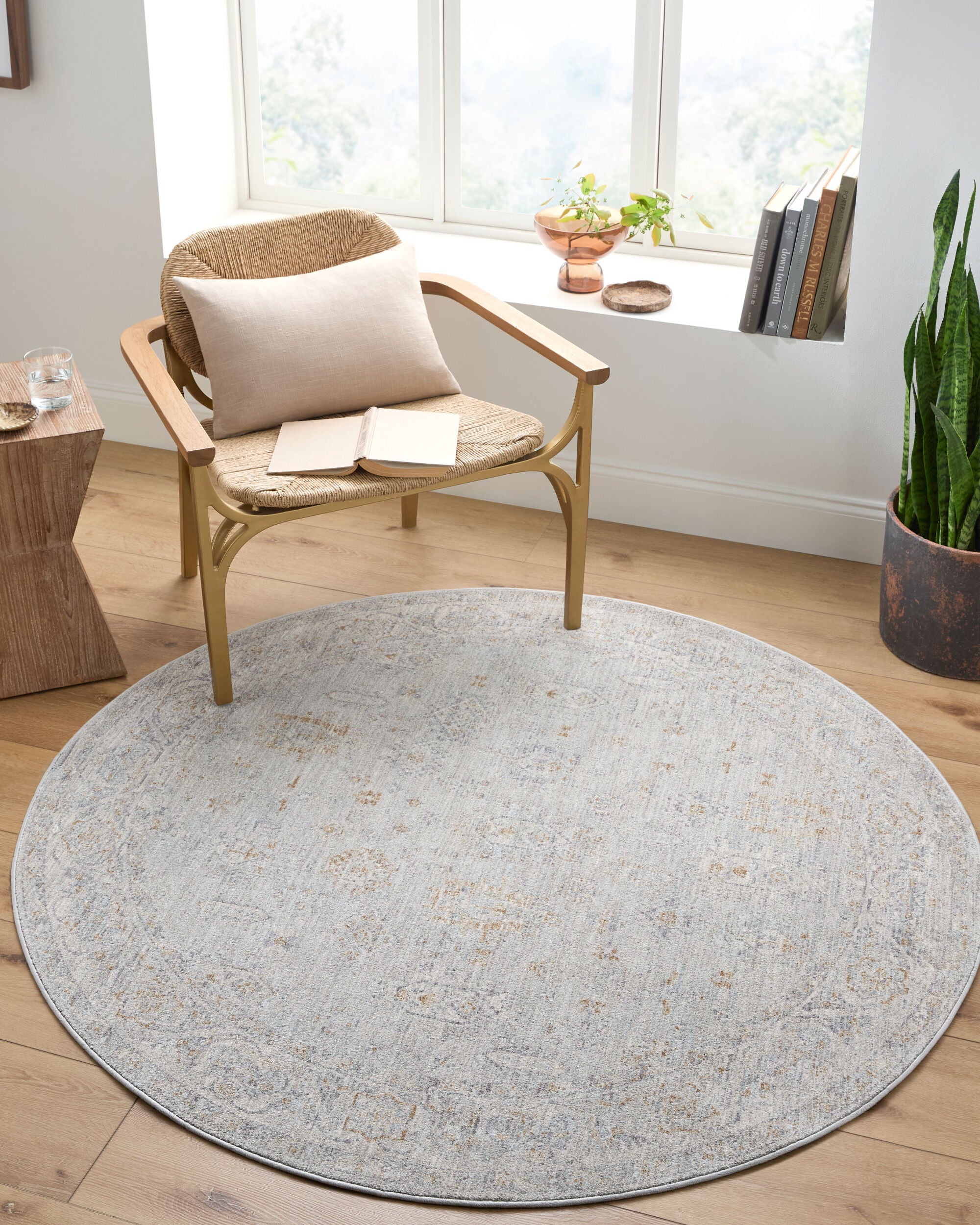LIVABLISS Avant Garde AVT-2343 Medium-Gray Area Rug