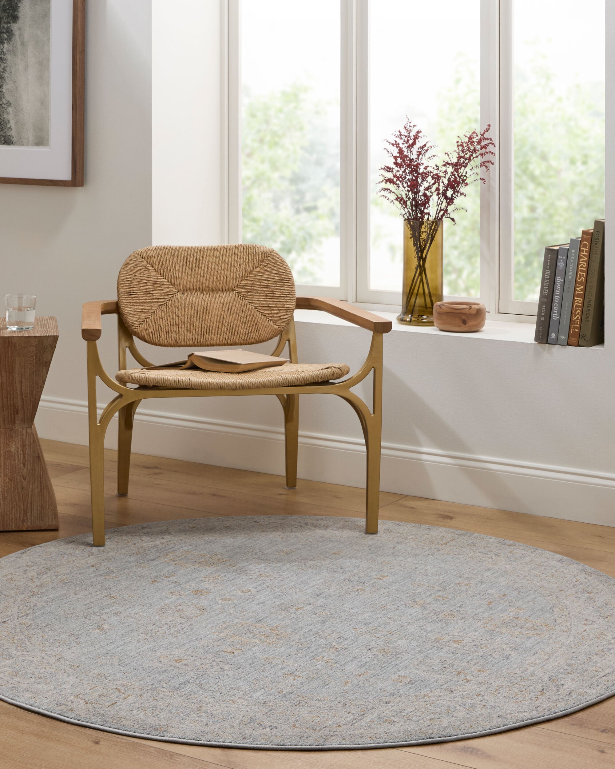 LIVABLISS Avant Garde AVT-2344 Medium-Gray Area Rug