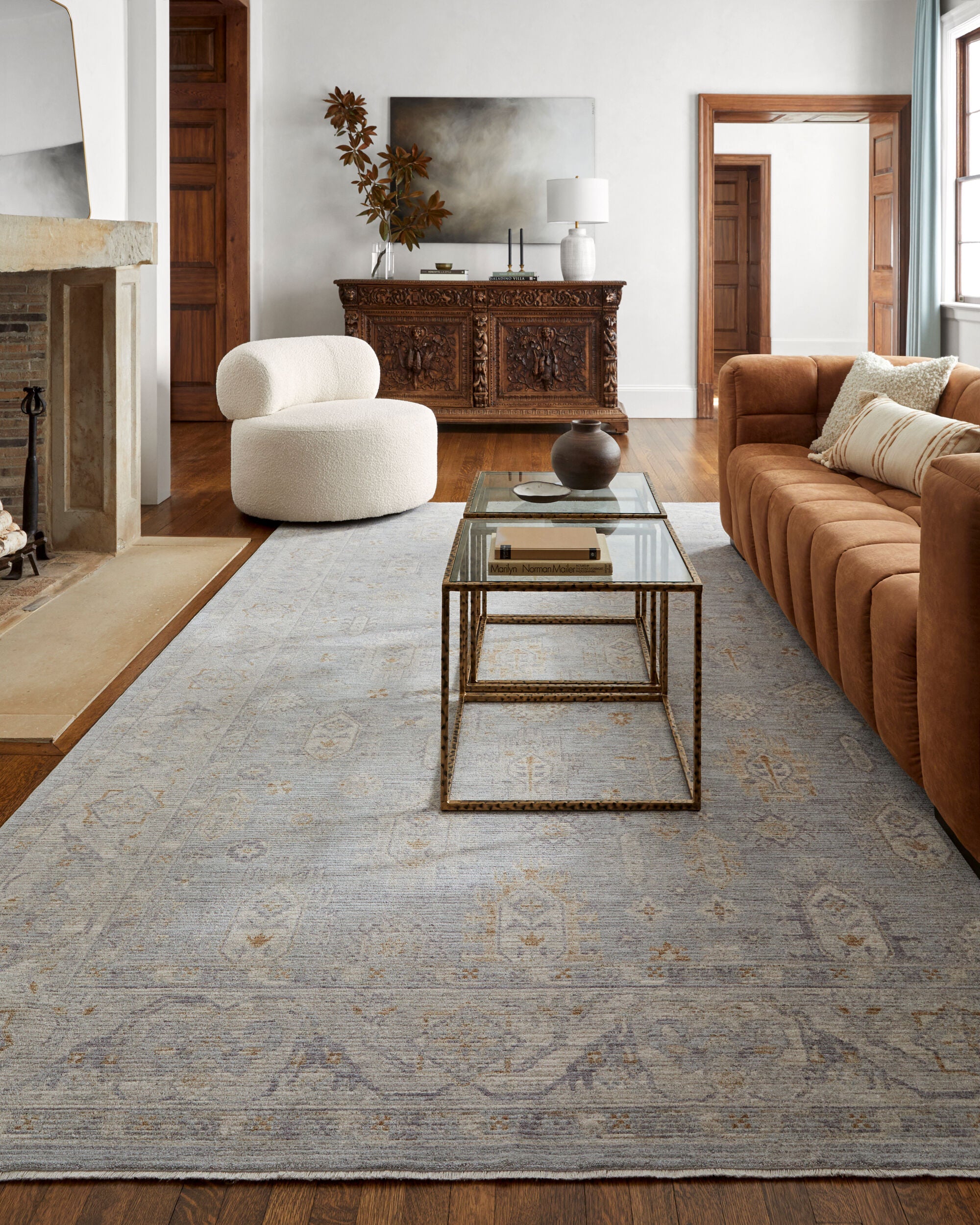 LIVABLISS Avant Garde AVT-2344 Medium-Gray Area Rug