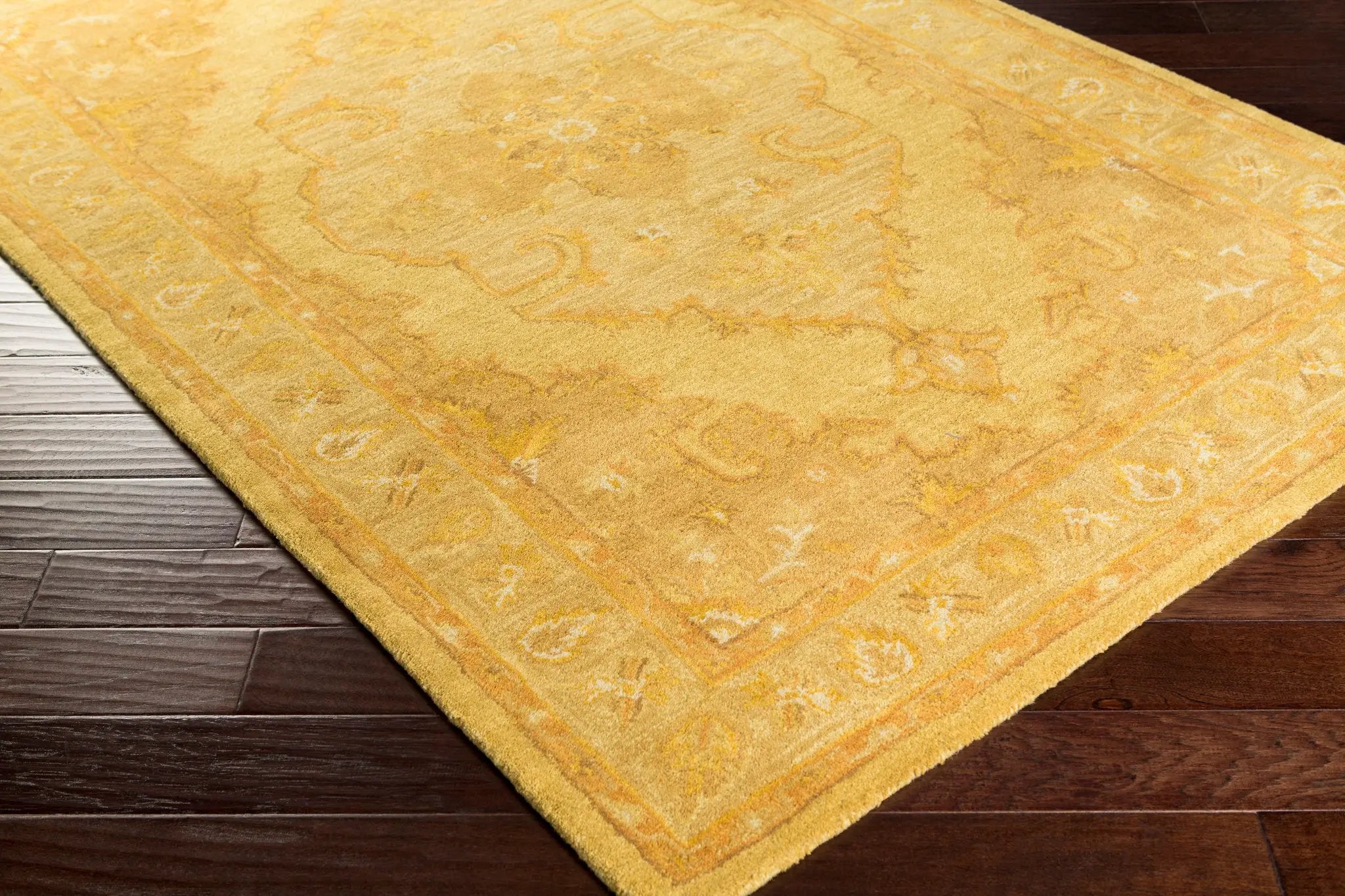 Middleton AWHR-2059 Yellow Area Rug by LIVABLISS