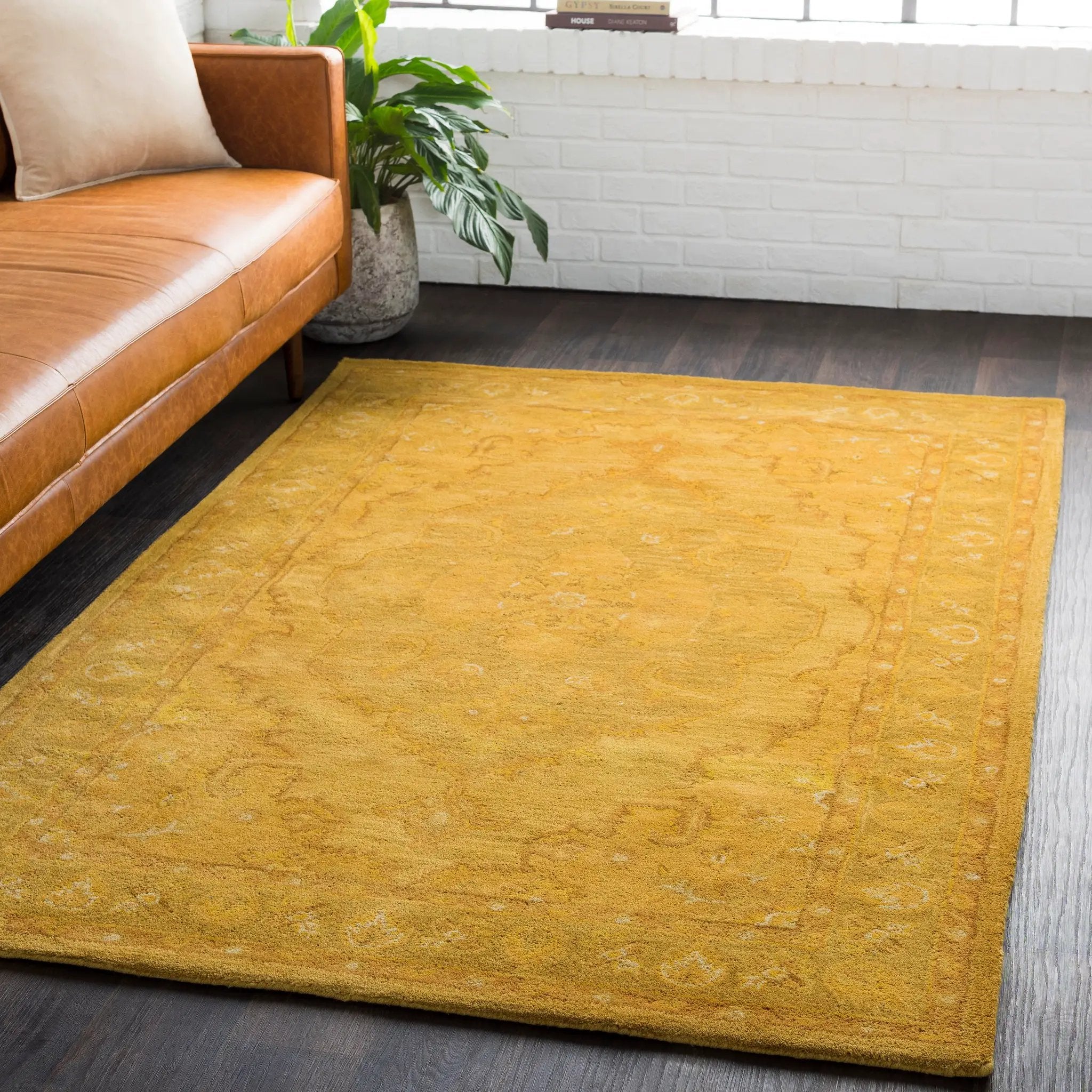 Middleton AWHR-2059 Yellow Area Rug by LIVABLISS