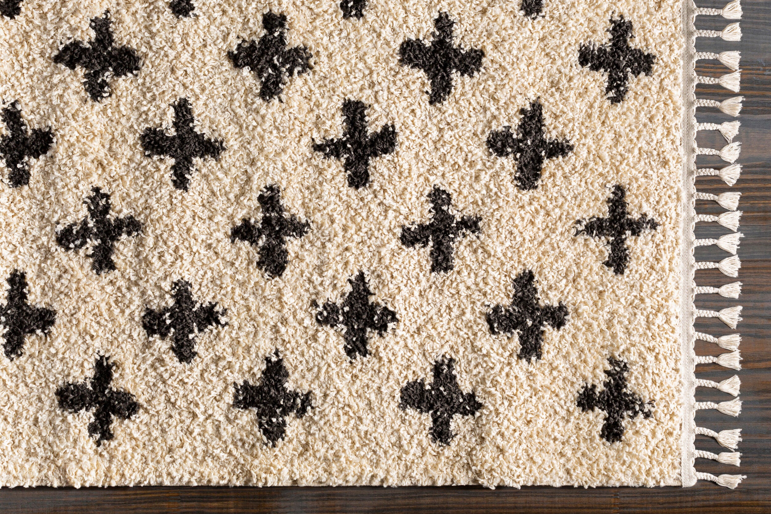 Surya Berber Shag BBE-2310 White Area Rug by LIVABLISS