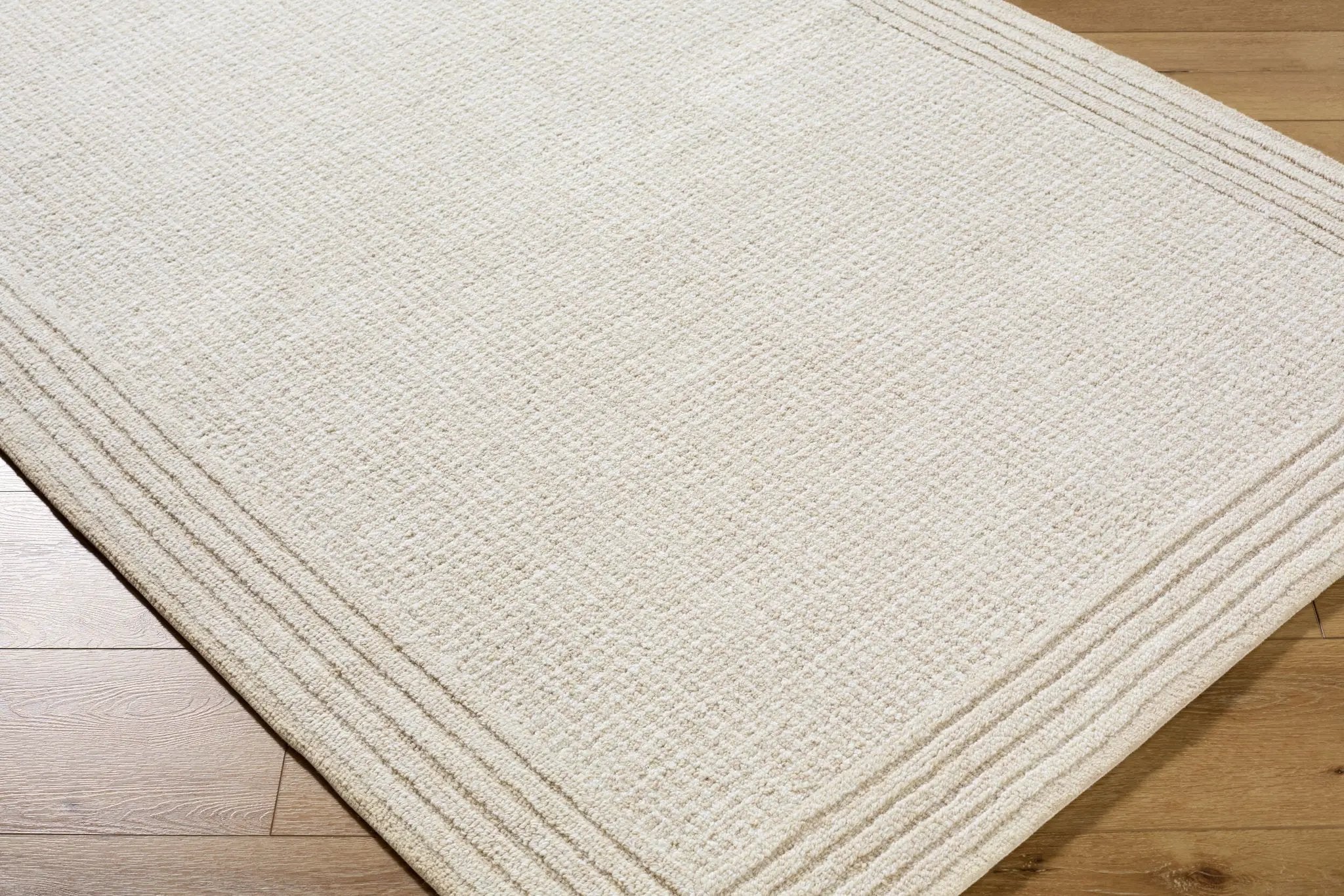 Benchcraft BEC-2300 Taupe Area Rug by LIVABLISS
