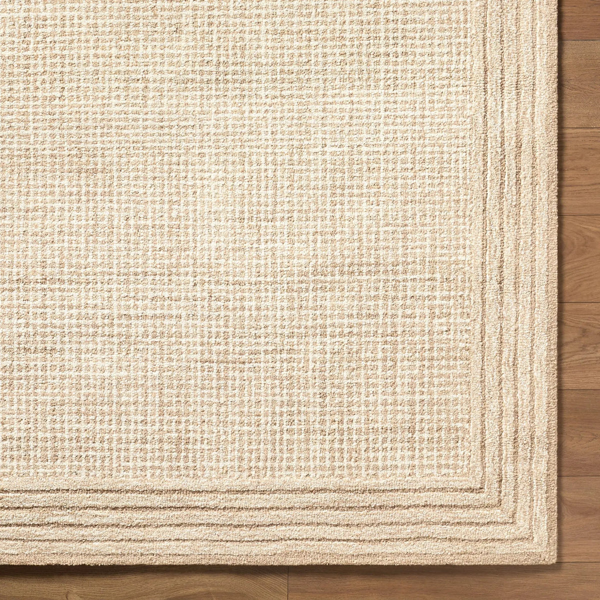 Benchcraft BEC-2301 Beige Area Rug by LIVABLISS