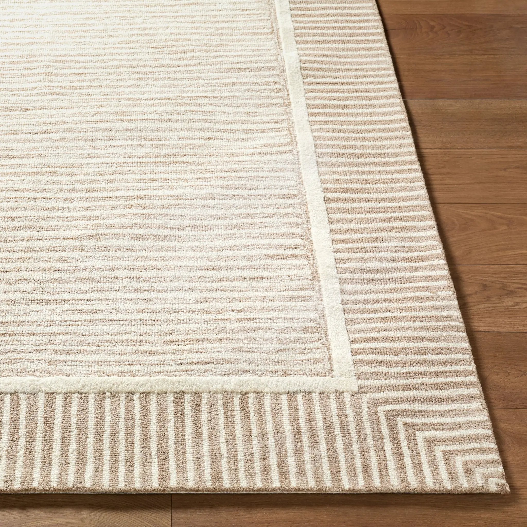 Benchcraft BEC-2308 Taupe Area Rug by LIVABLISS