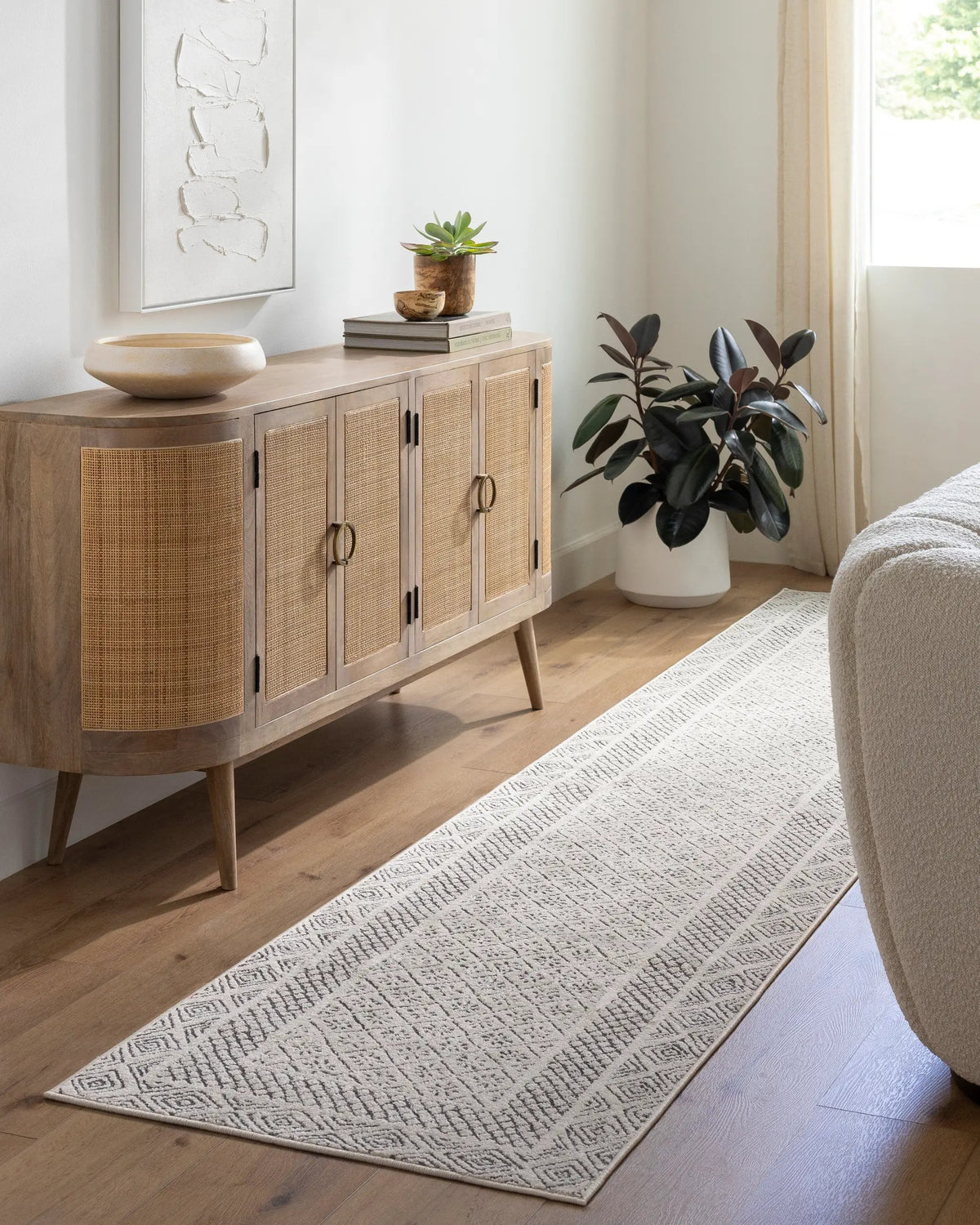 Bahar BHR-2321 Beige Area Rug by LIVABLISS