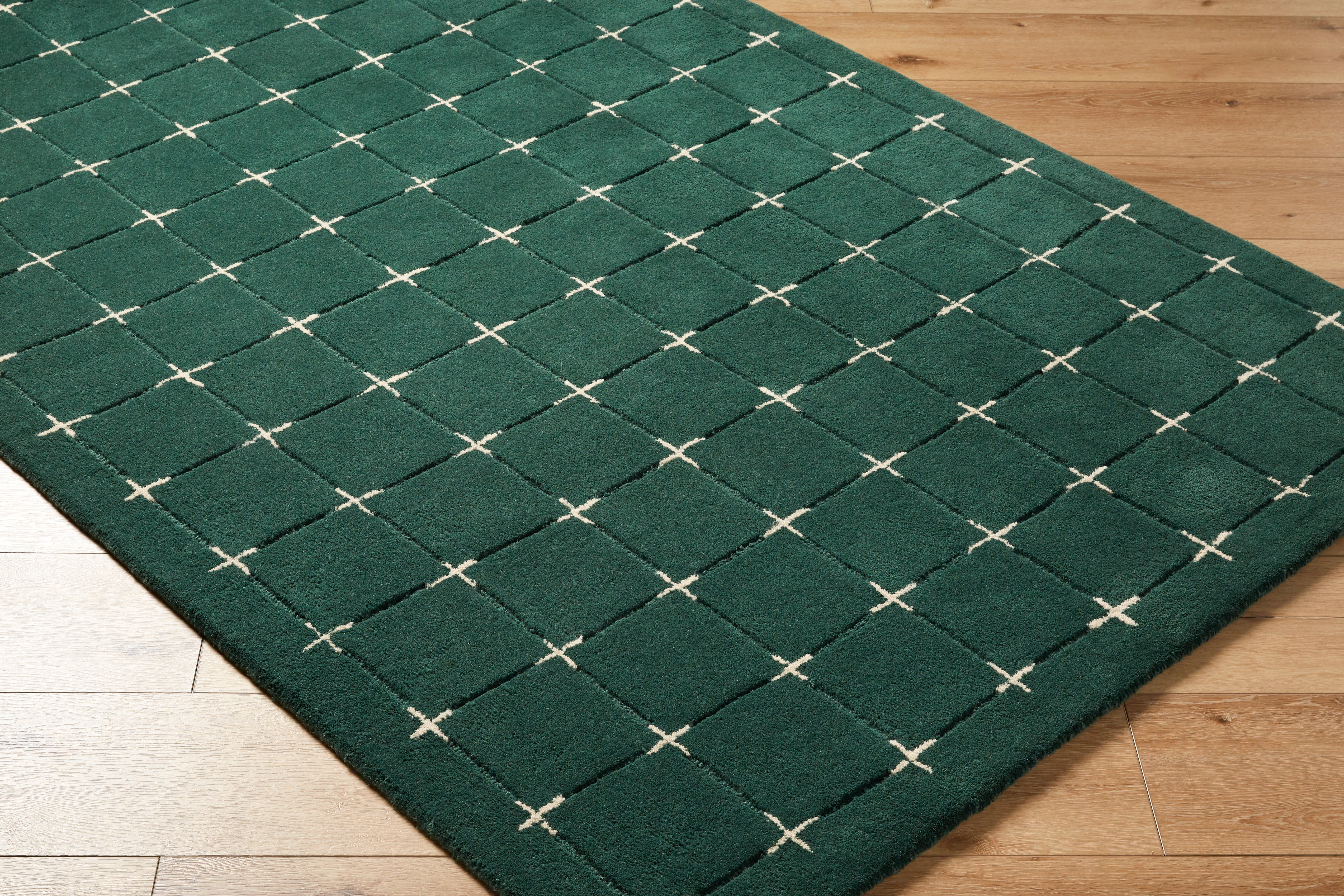 LIVABLISS Brook BKO-2333 Dark-Green Area Rug