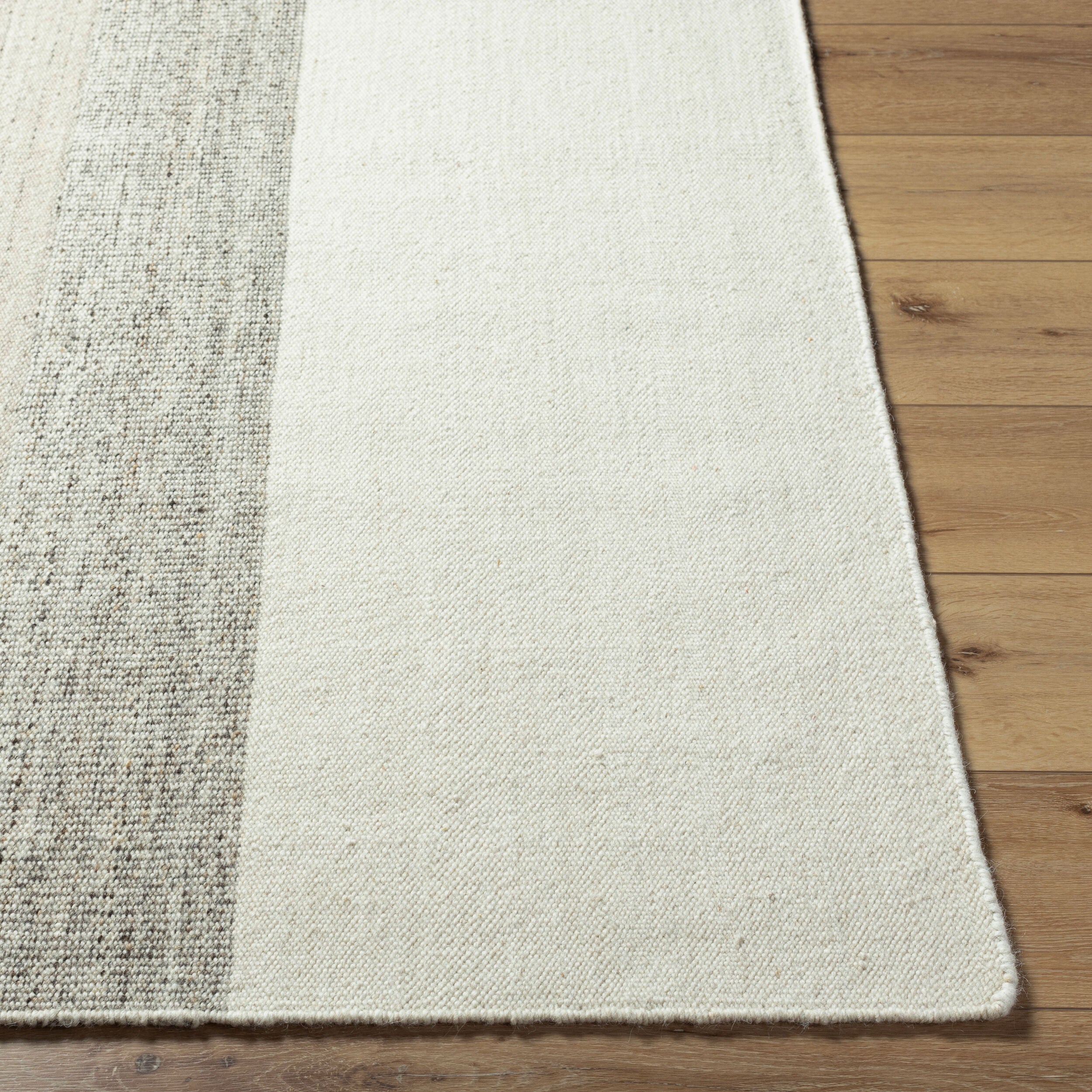 LIVABLISS Bolu BLU-2300 Ivory Area Rug