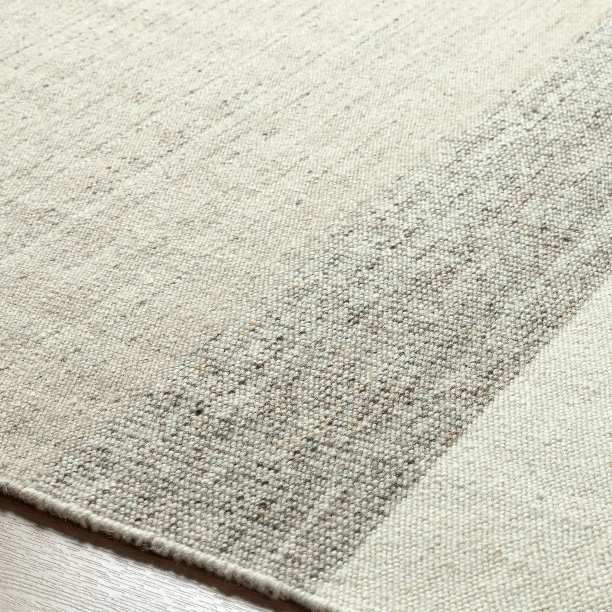 Bolu BLU-2300 Ivory Area Rug by LIVABLISS