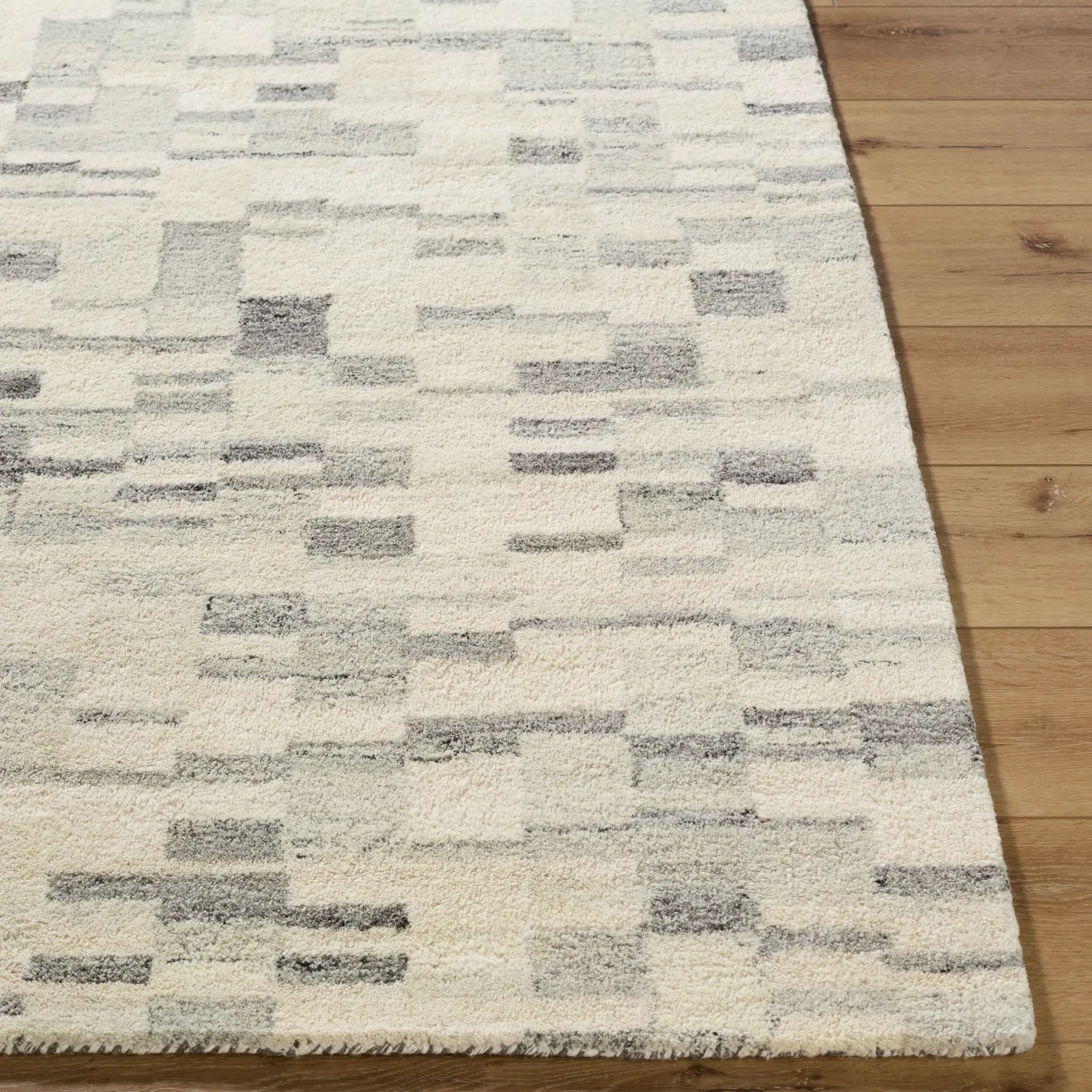 Max BOMX-2303 Ivory Area Rug by Becki Owens x LIVABLISS
