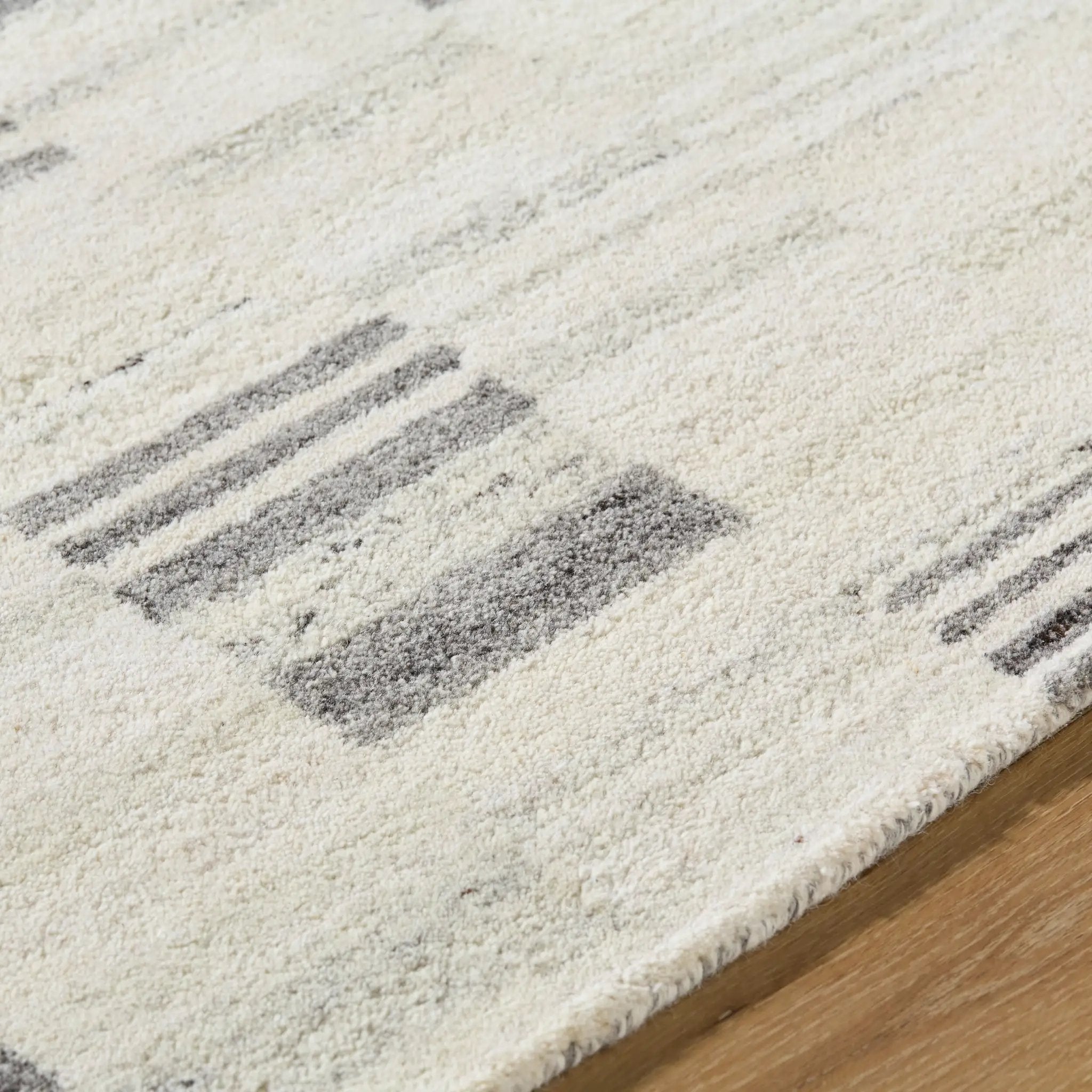 Max BOMX-2305 Ivory Area Rug by Becki Owens x LIVABLISS