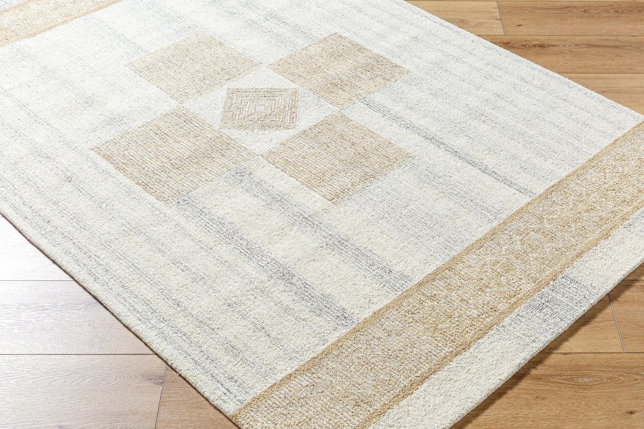 Bournemouth BOT-2302 Ivory Area Rug by LIVABLISS