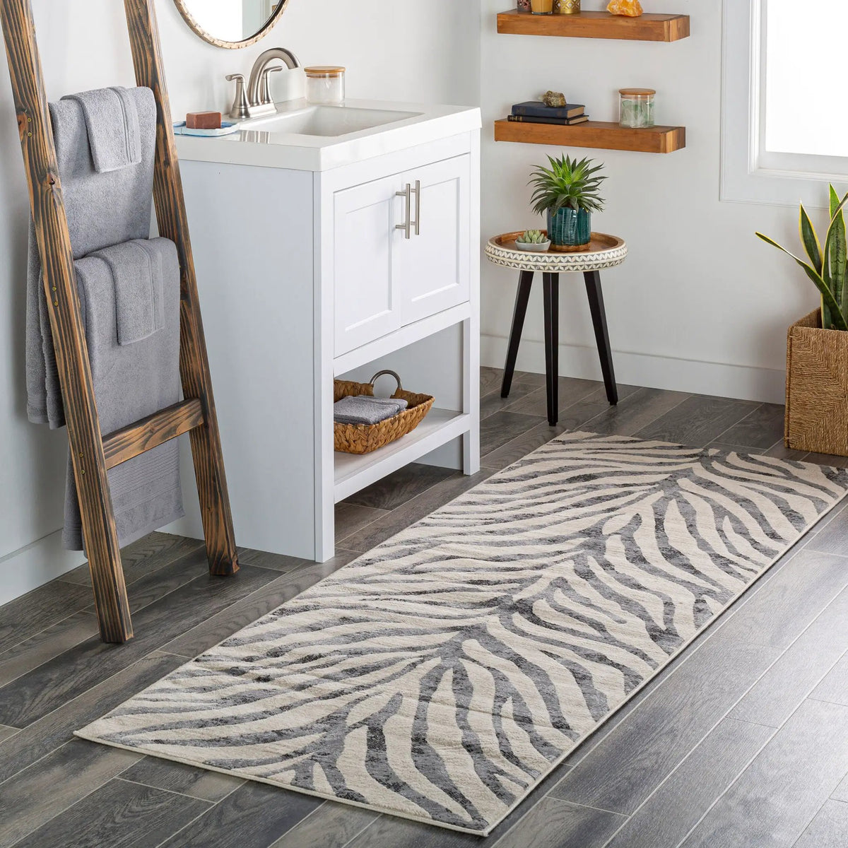 LIVABLISS City CIT-2300 Black Area Rug