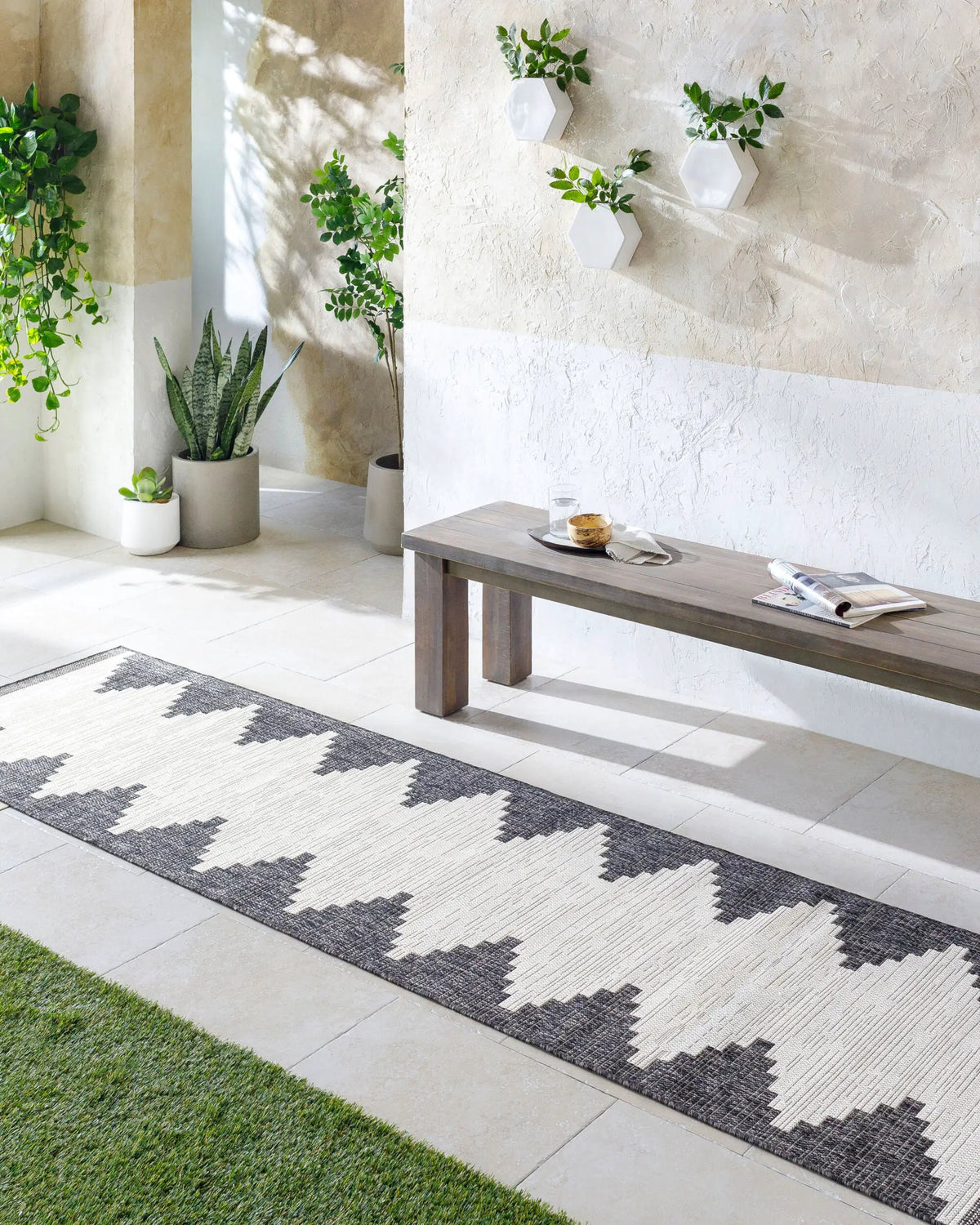 LIVABLISS Eagean EAG-2356 Black Area Rug