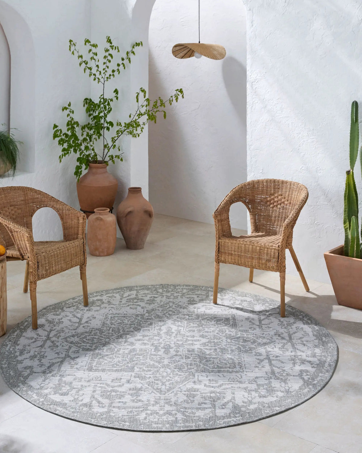 LIVABLISS Eagean EAG-2380 Gray Area Rug