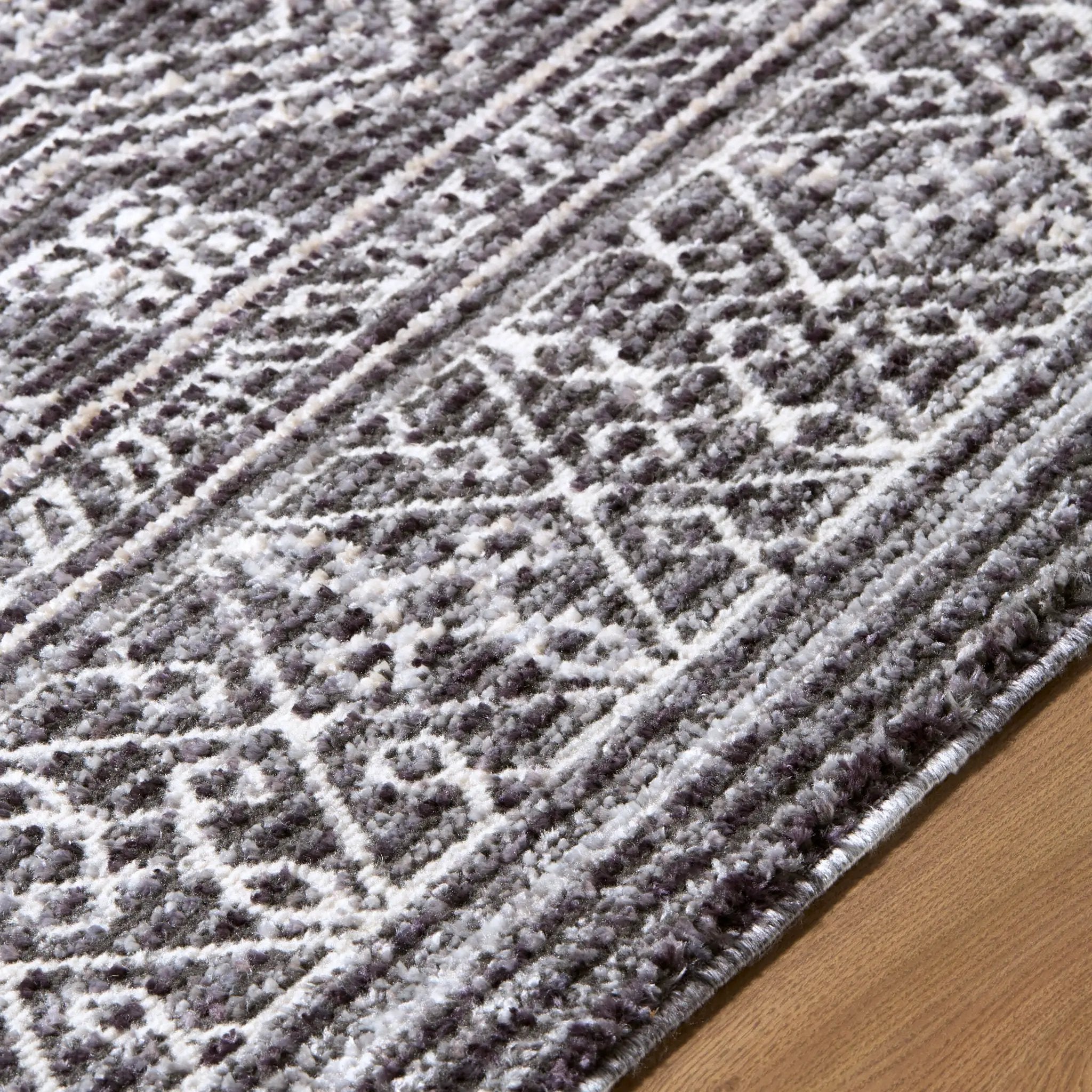 Odeon EDOD-2306 Black Area Rug by Elle Decor x LIVABLISS