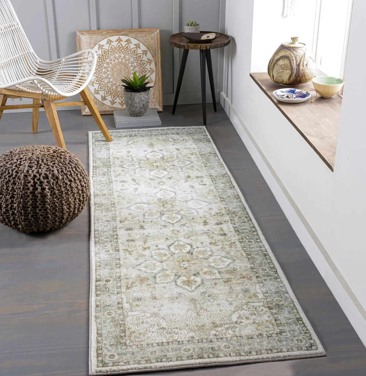 LIVABLISS Erin ERN-2310 Cream Area Rug