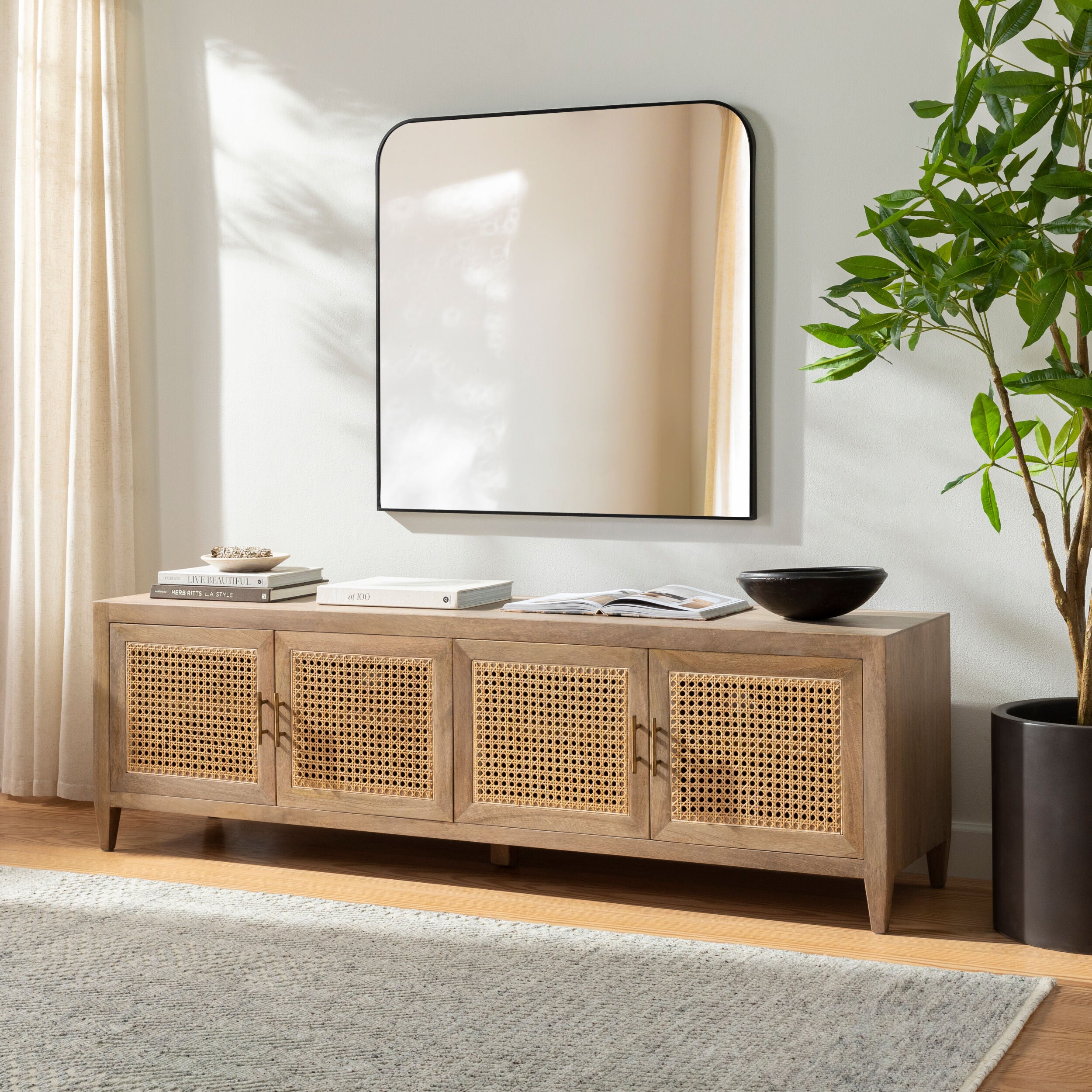 LIVABLISS Etewah ETW-004 Console Table
