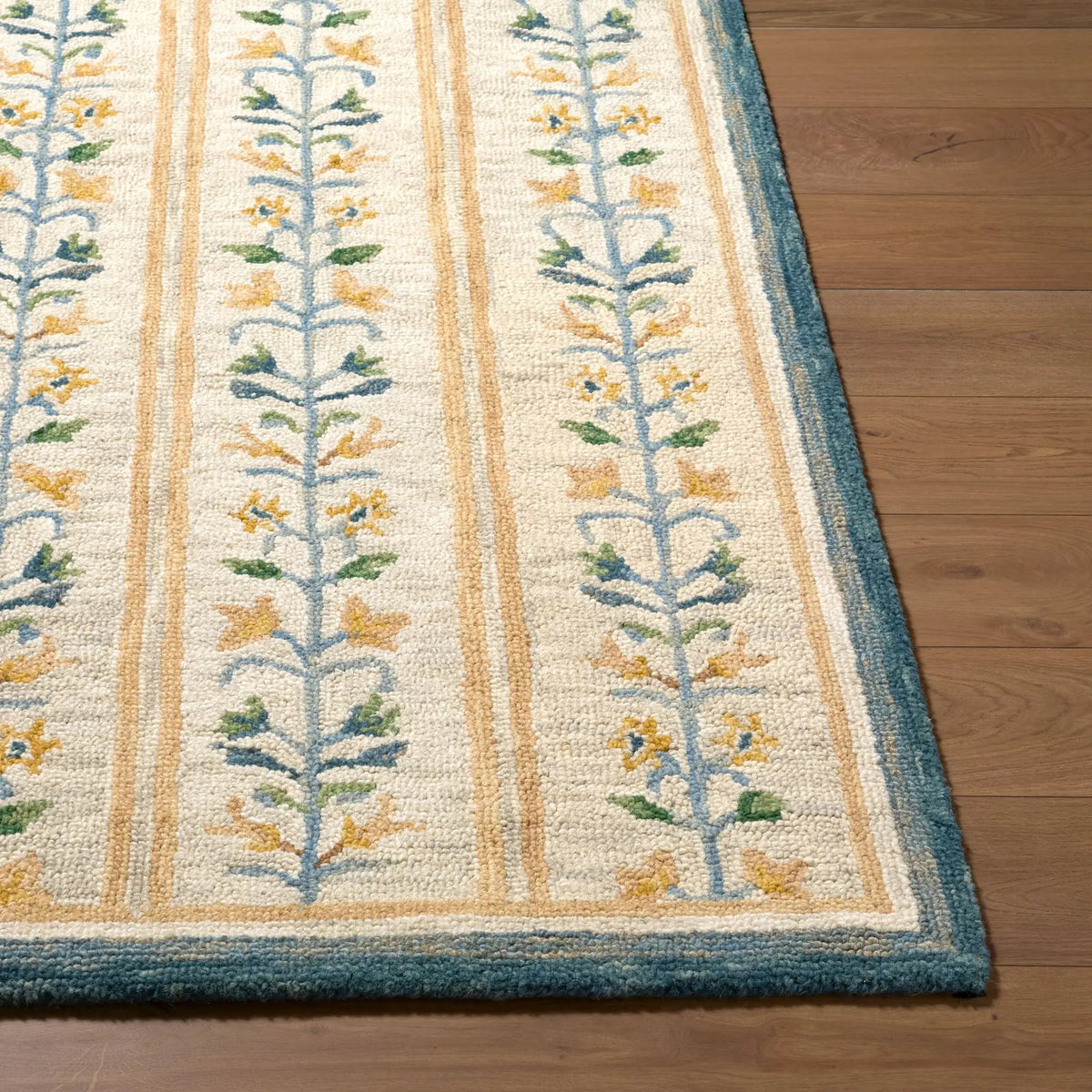 LIVABLISS Fairfax FFX-2305 Ivory Area Rug