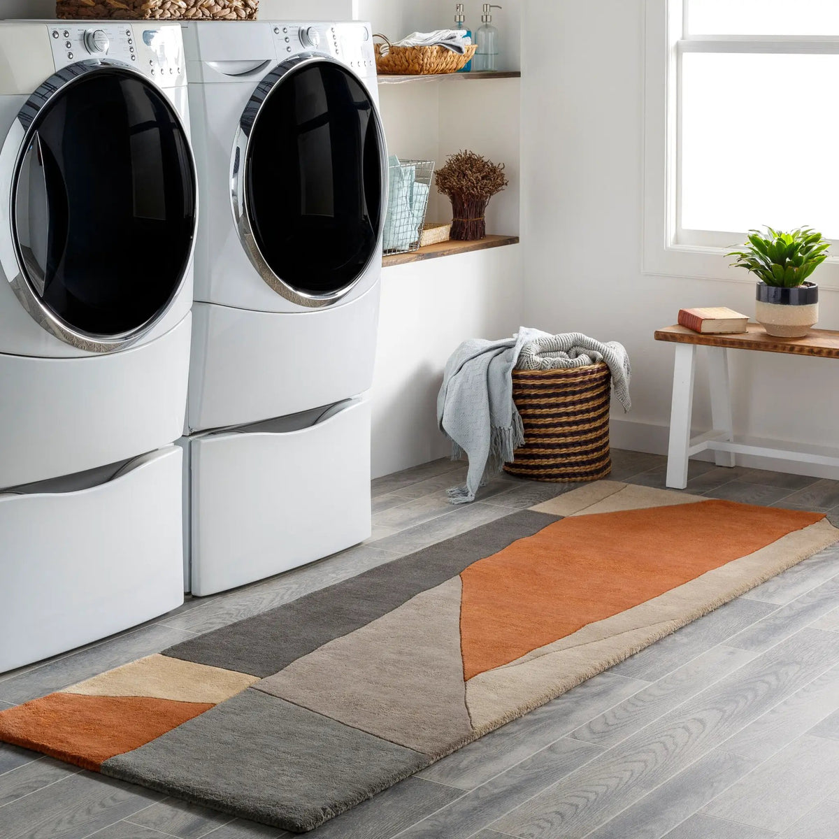 LIVABLISS Forum FM-7224 Rust Area Rug