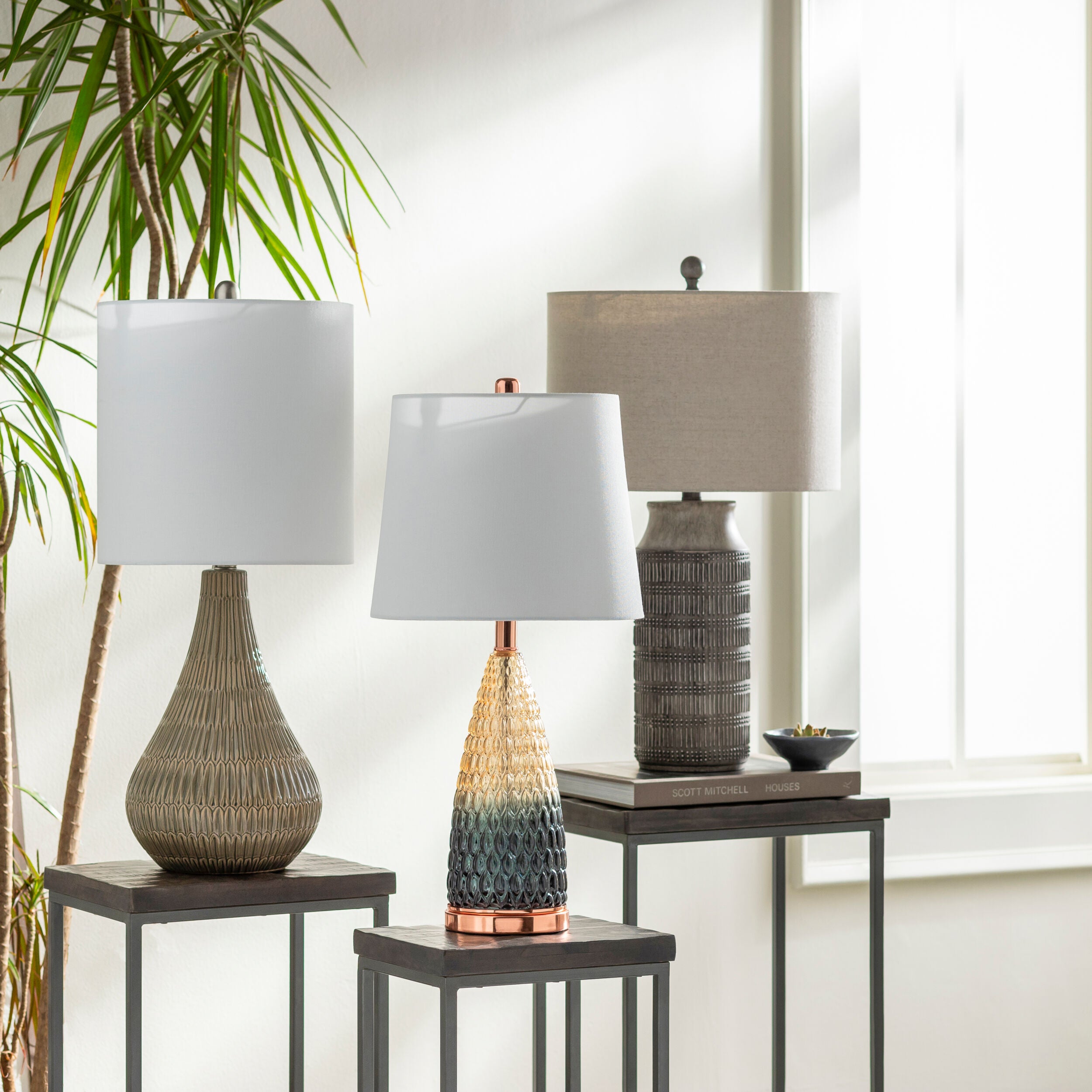 LIVABLISS Troyes TOE-001 Furniture End Table