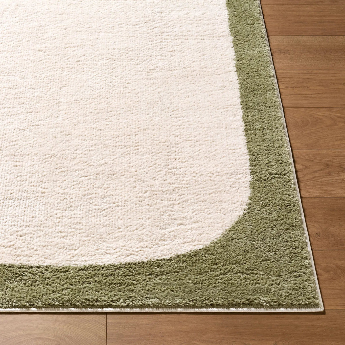 LIVABLISS Fossay Shag FSG-2344 Cream Area Rug