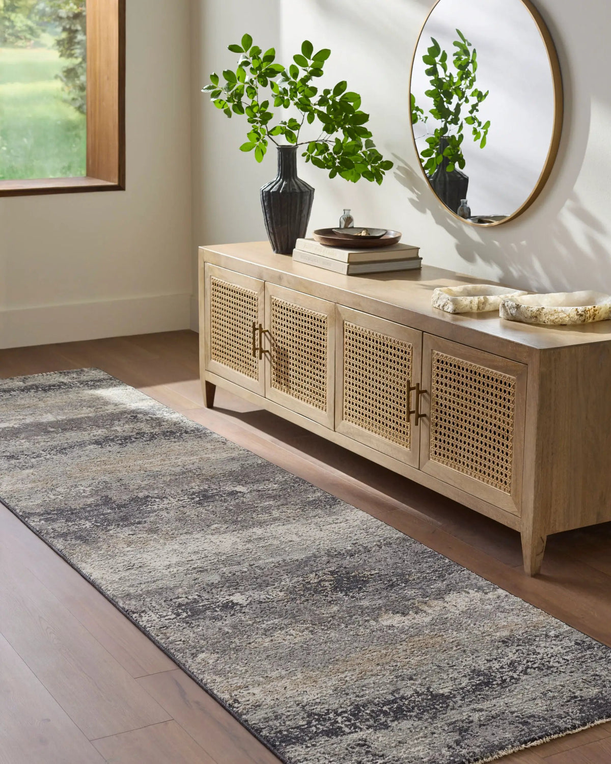 LIVABLISS Gakko GKK-2305 Medium-Gray Area Rug