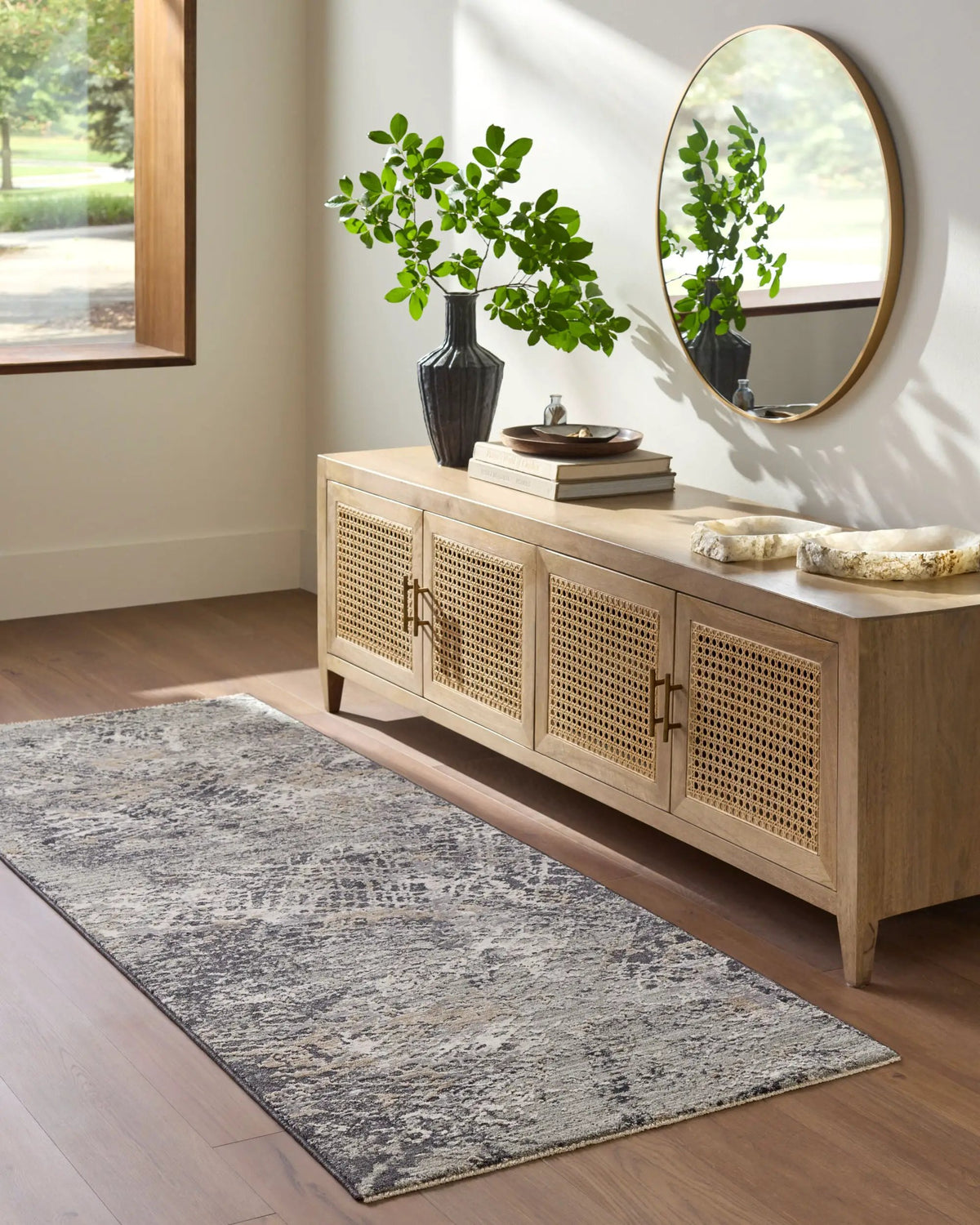 LIVABLISS Gakko GKK-2310 Medium-Gray Area Rug