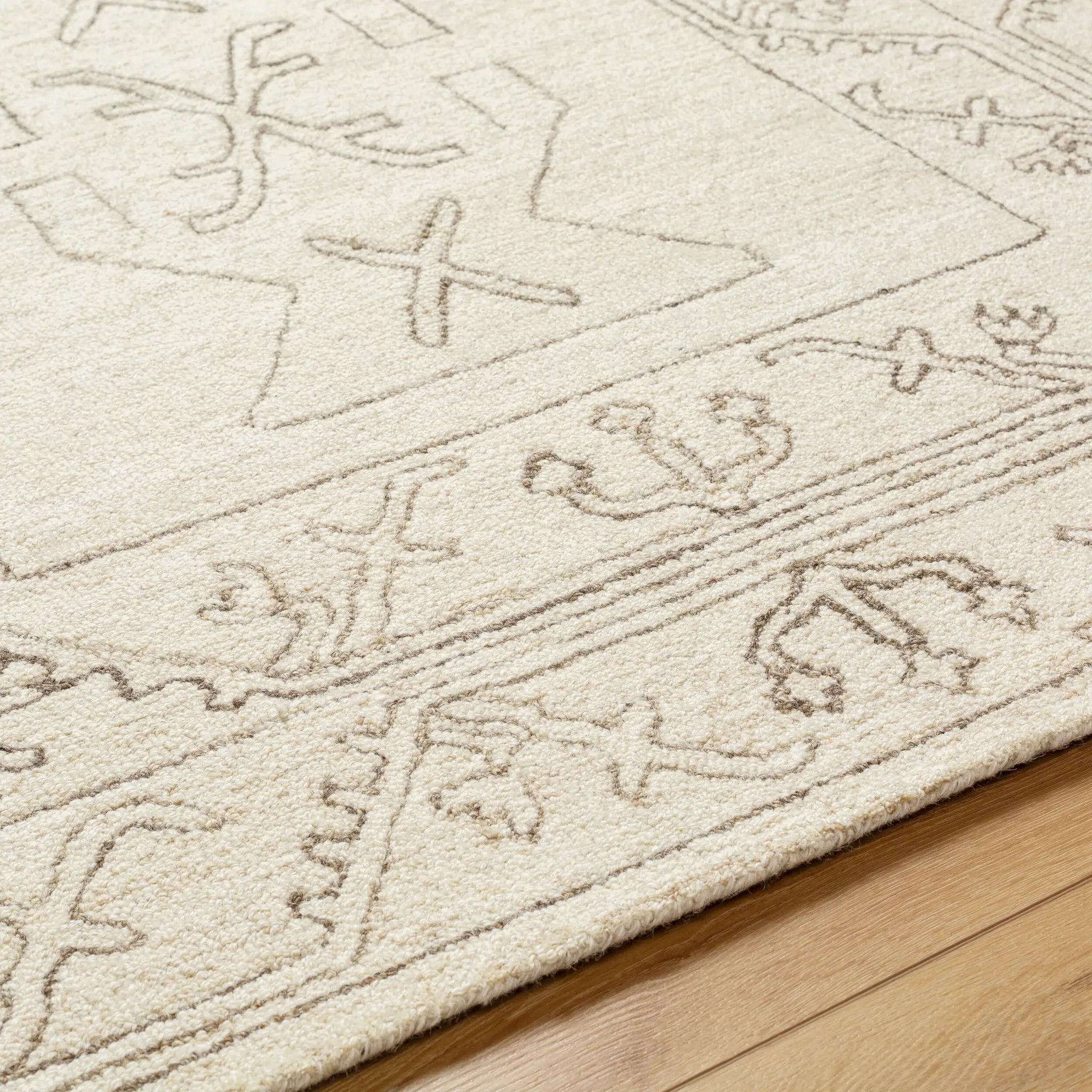 Granada GND-2355 Ivory Area Rug by LIVABLISS