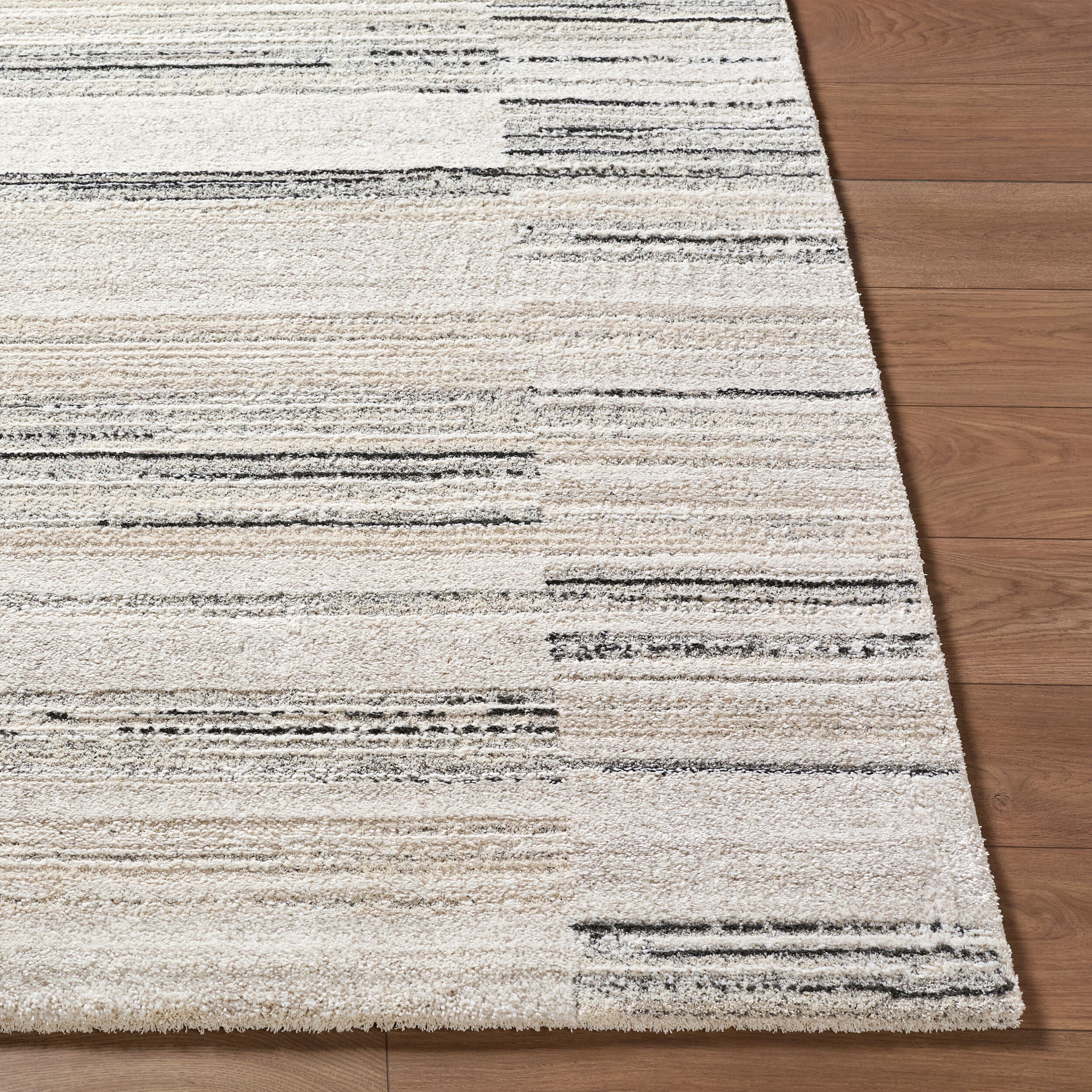 Surya Gavic GVC-2325 White Area Rug by LIVABLISS