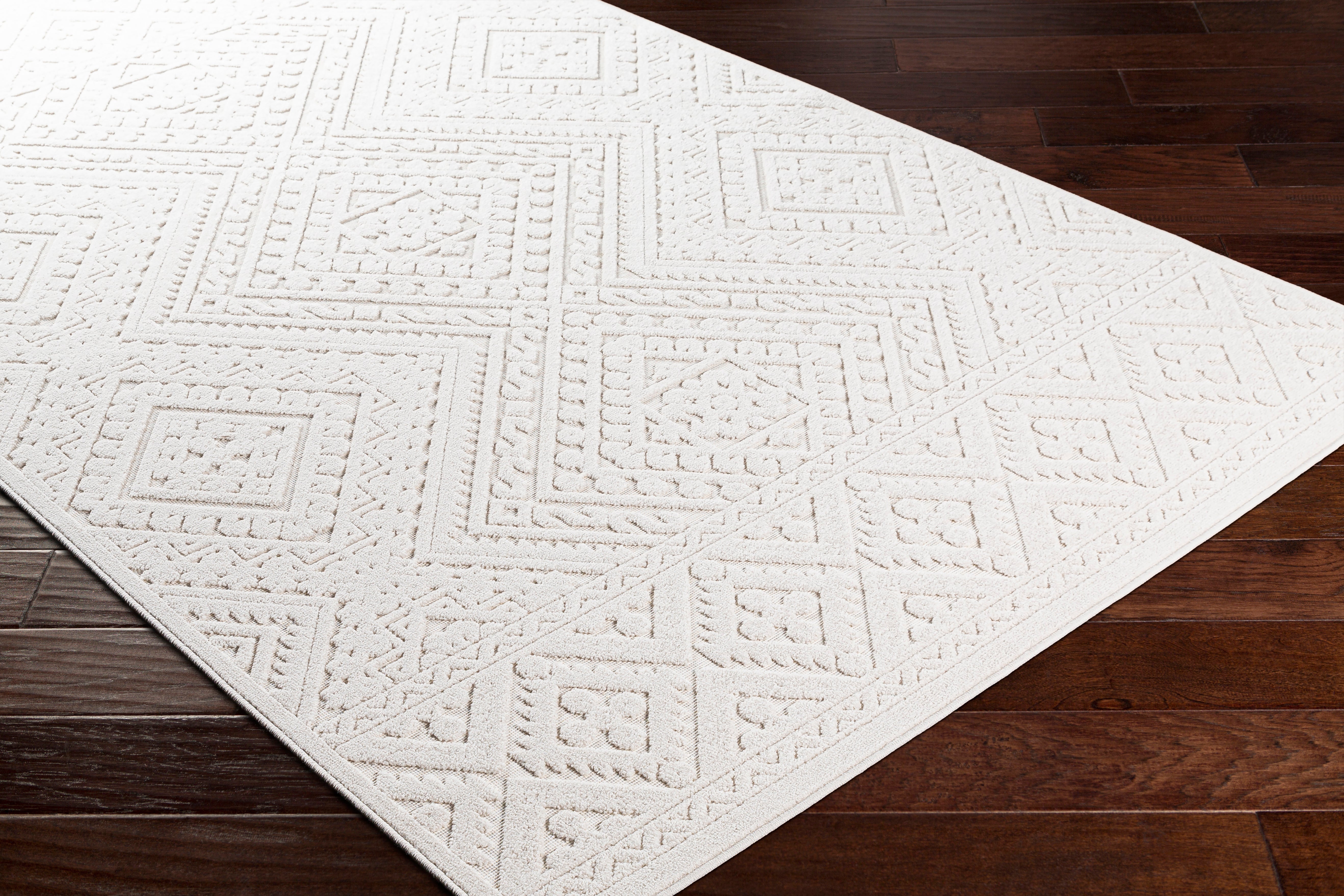 Surya Greenwich GWC-2304 Beige Area Rug by LIVABLISS