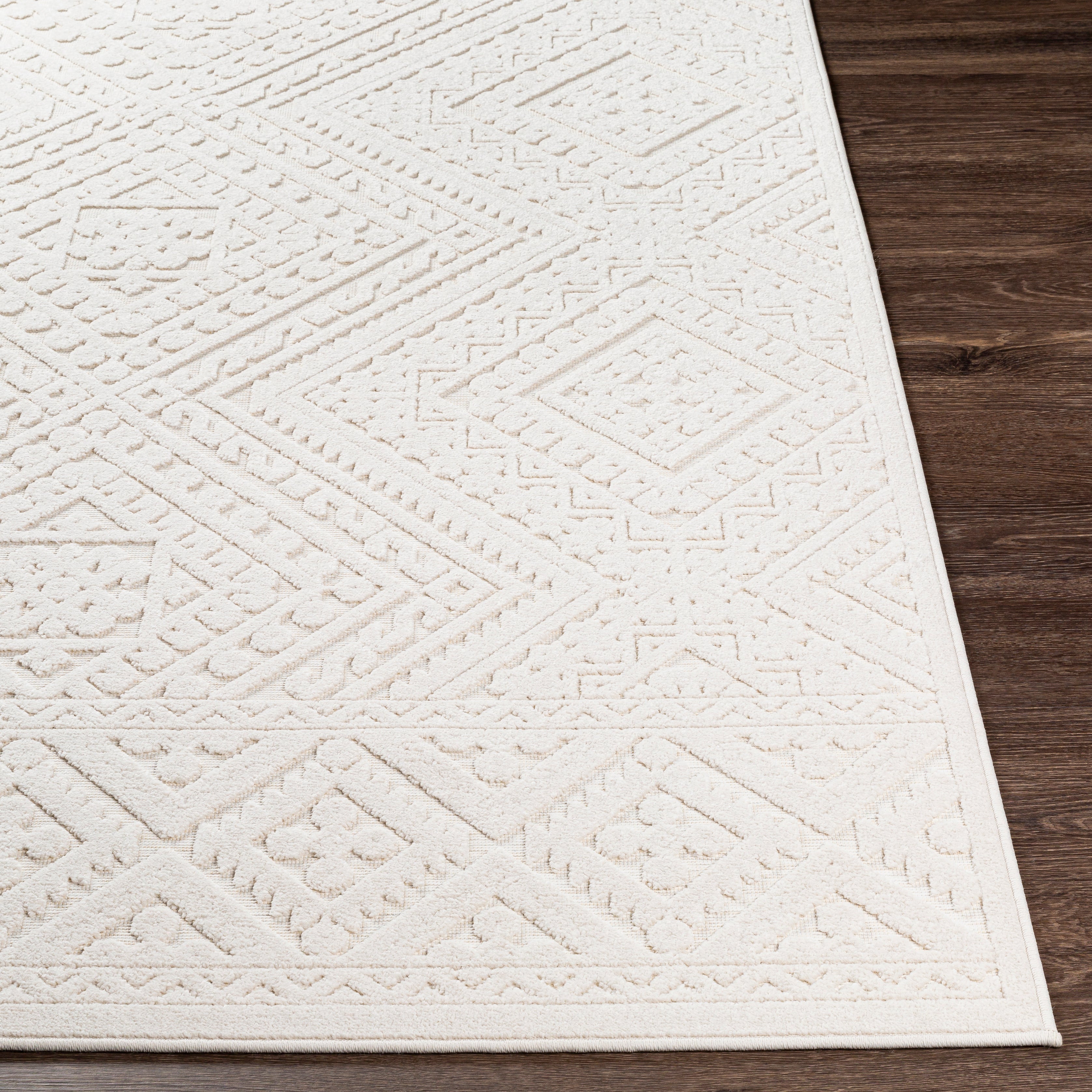 Surya Greenwich GWC-2304 Beige Area Rug by LIVABLISS