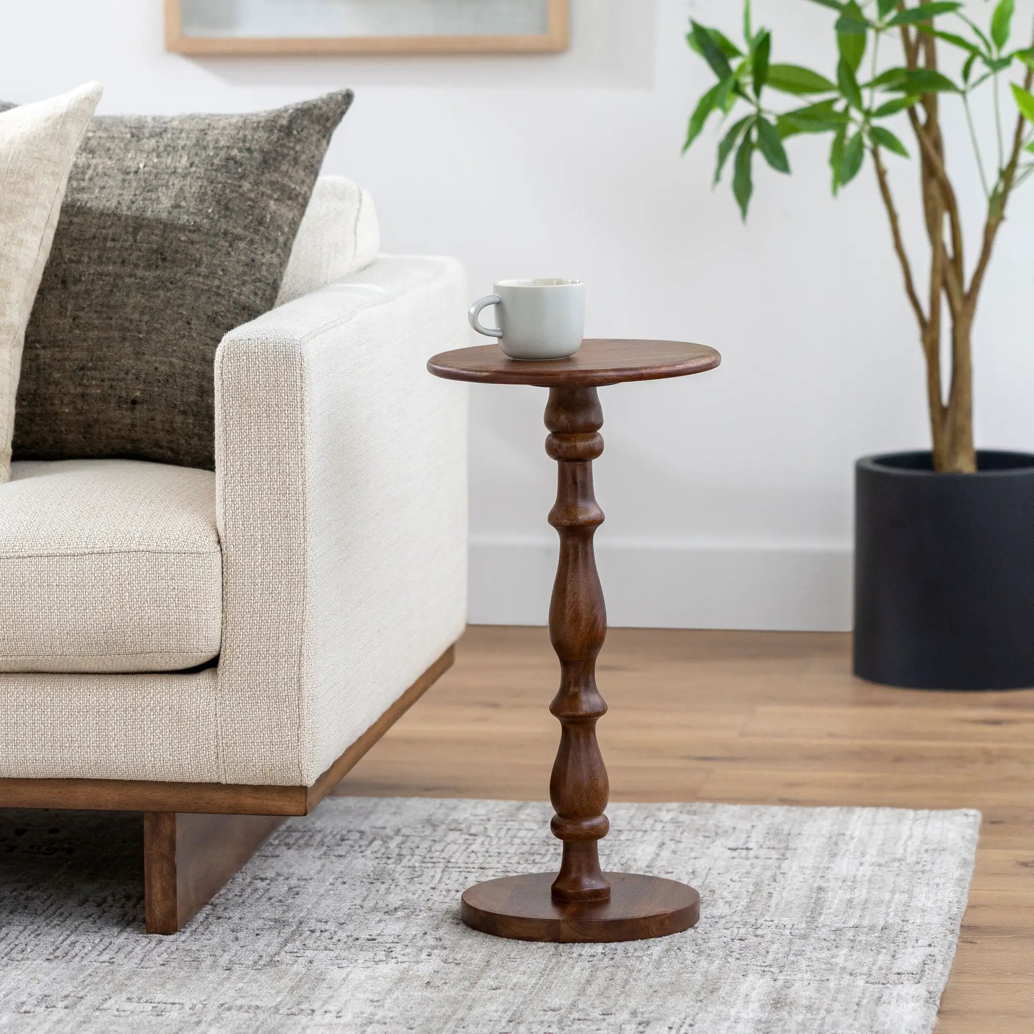 Harare HHR-001 End Table by LIVABLISS