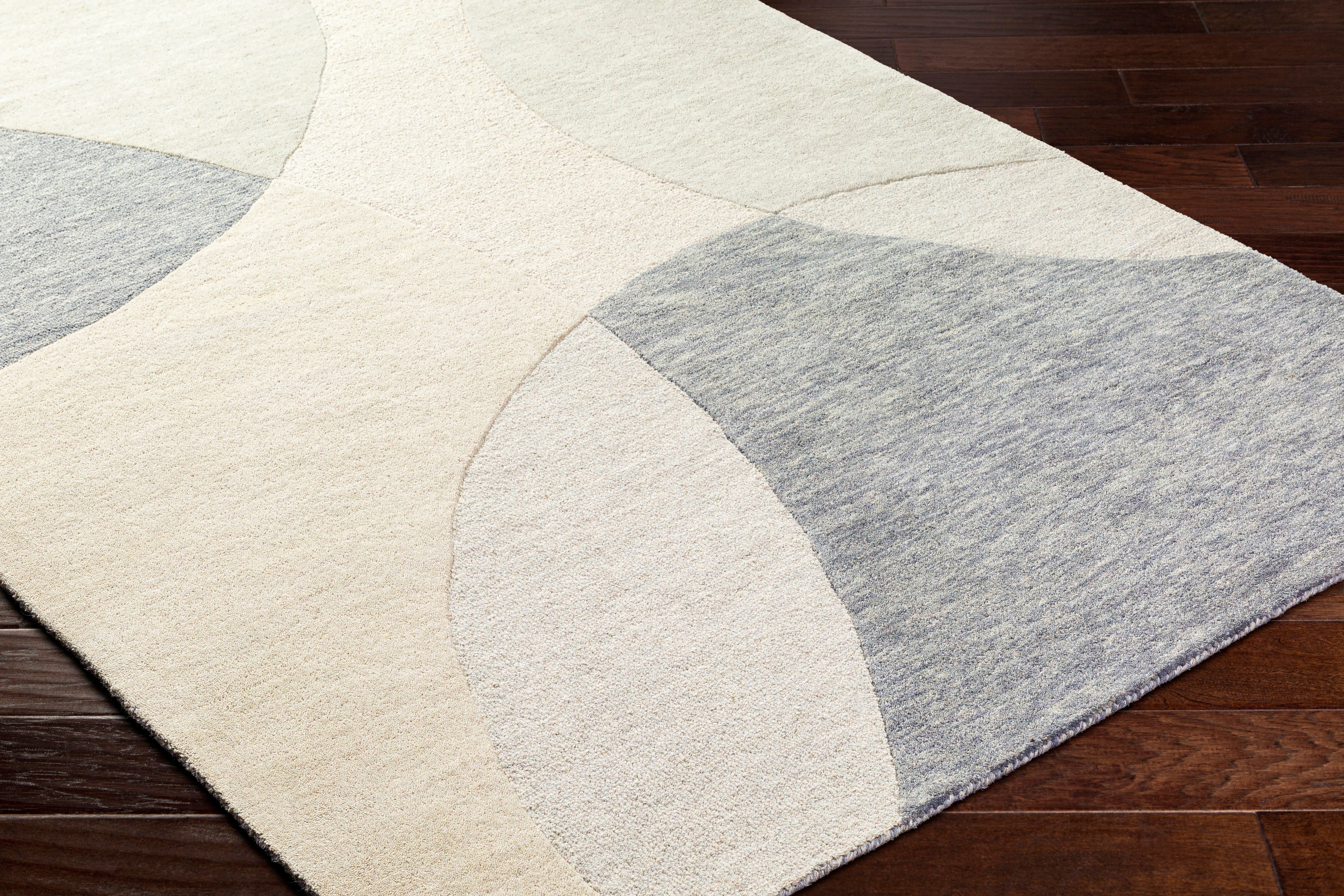 LIVABLISS Isabel IBL-2304 Area Rug