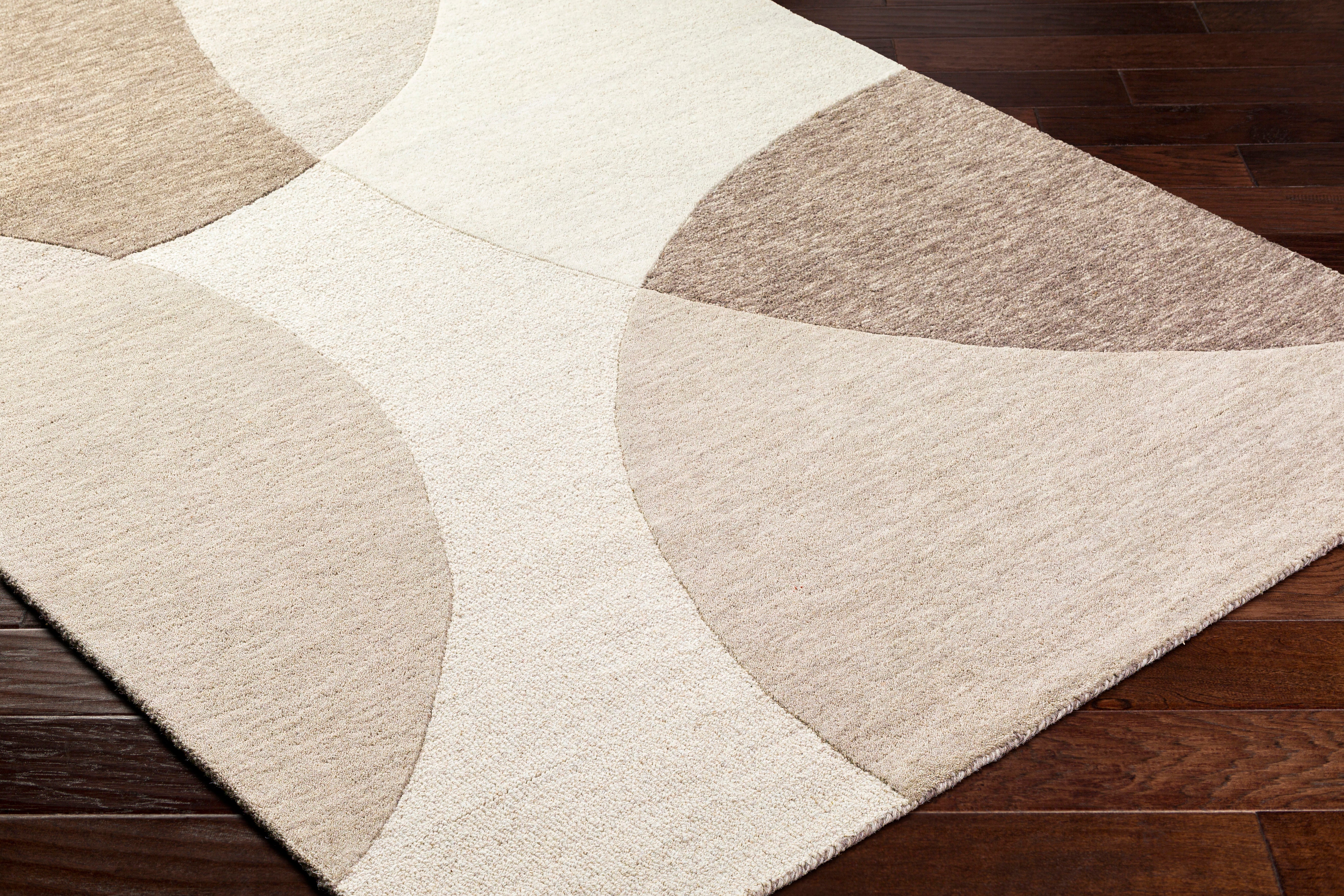 LIVABLISS Isabel IBL-2305 Area Rug