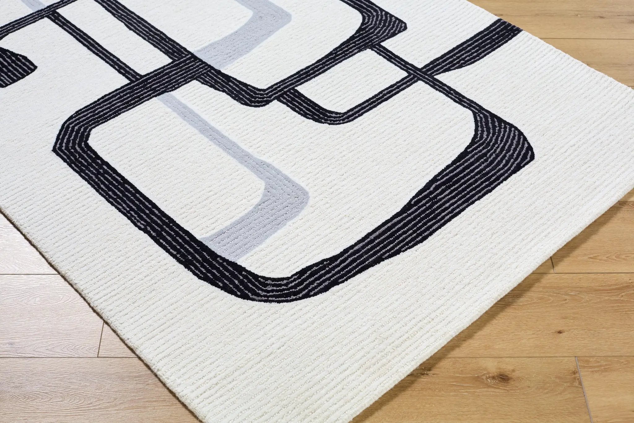 Rossi JWRS-2306 Ivory Area Rug by LIVABLISS