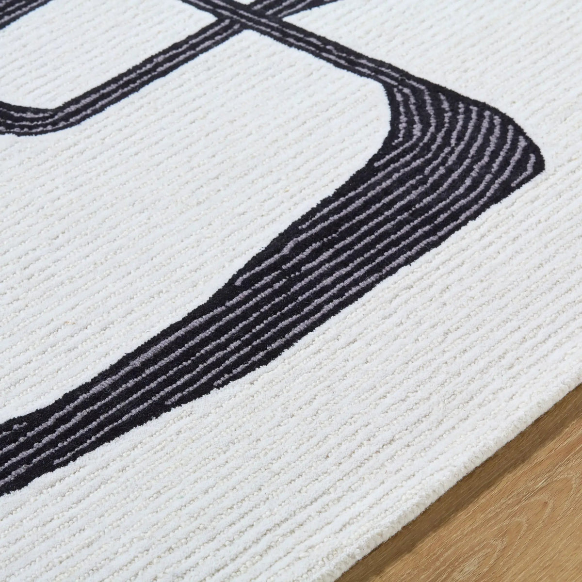 Rossi JWRS-2306 Ivory Area Rug by LIVABLISS