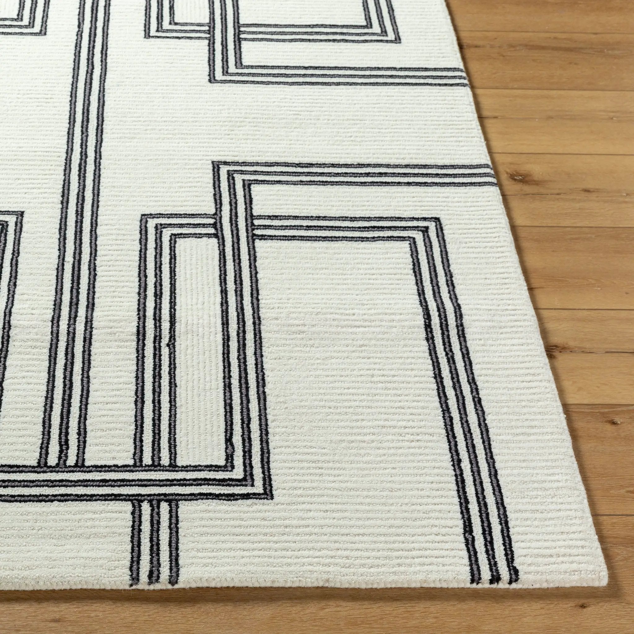 Rossi JWRS-2307 Ivory Area Rug by LIVABLISS