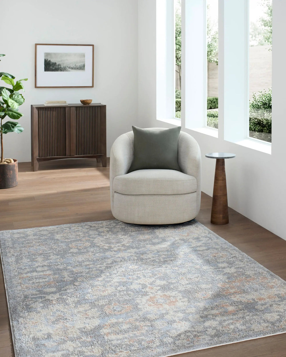 LIVABLISS Jazz JZZ-2302 Cream Area Rug