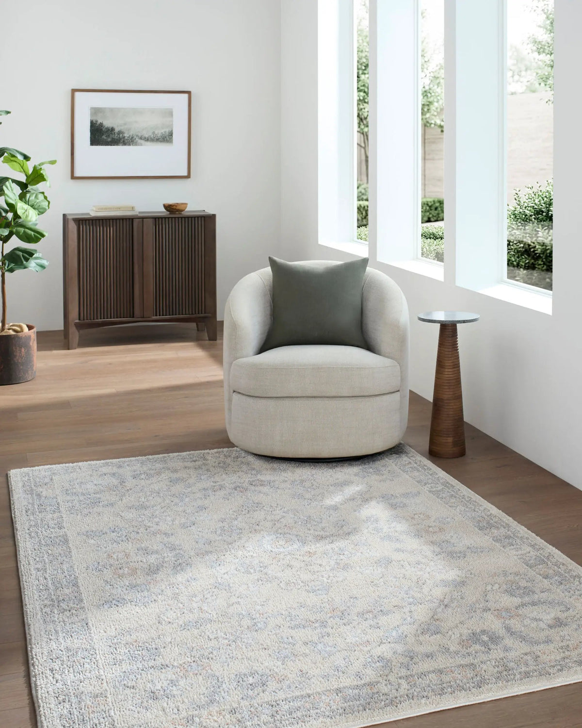 LIVABLISS Jazz JZZ-2307 Cream Area Rug