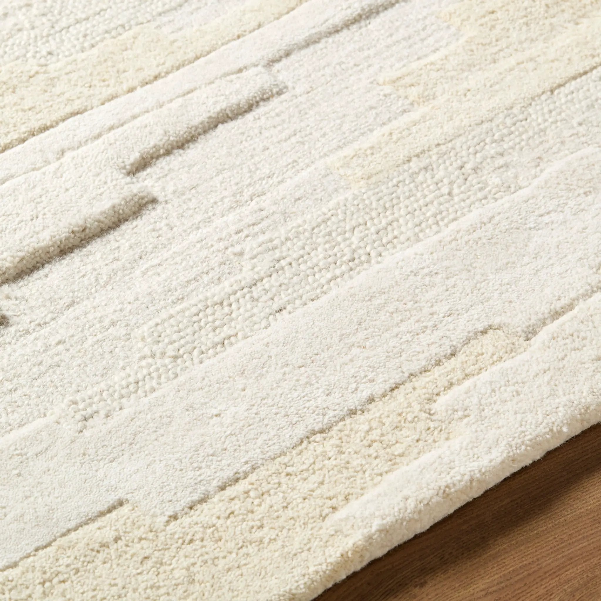 Kinsley KIS-2301 Ivory Area Rug by LIVABLISS
