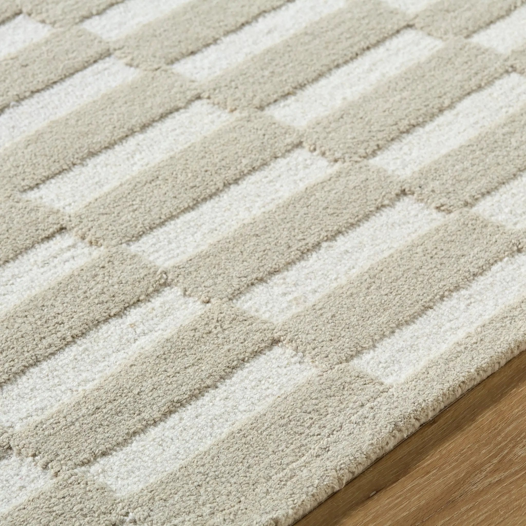 Klopp KPP-2308 Beige Area Rug by LIVABLISS