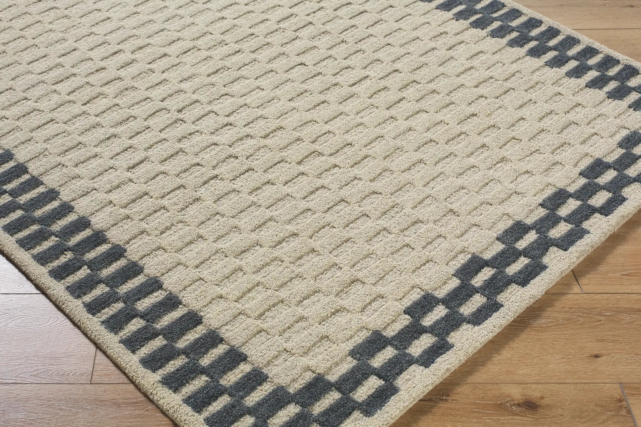 Klopp KPP-2309 Ivory Area Rug by LIVABLISS