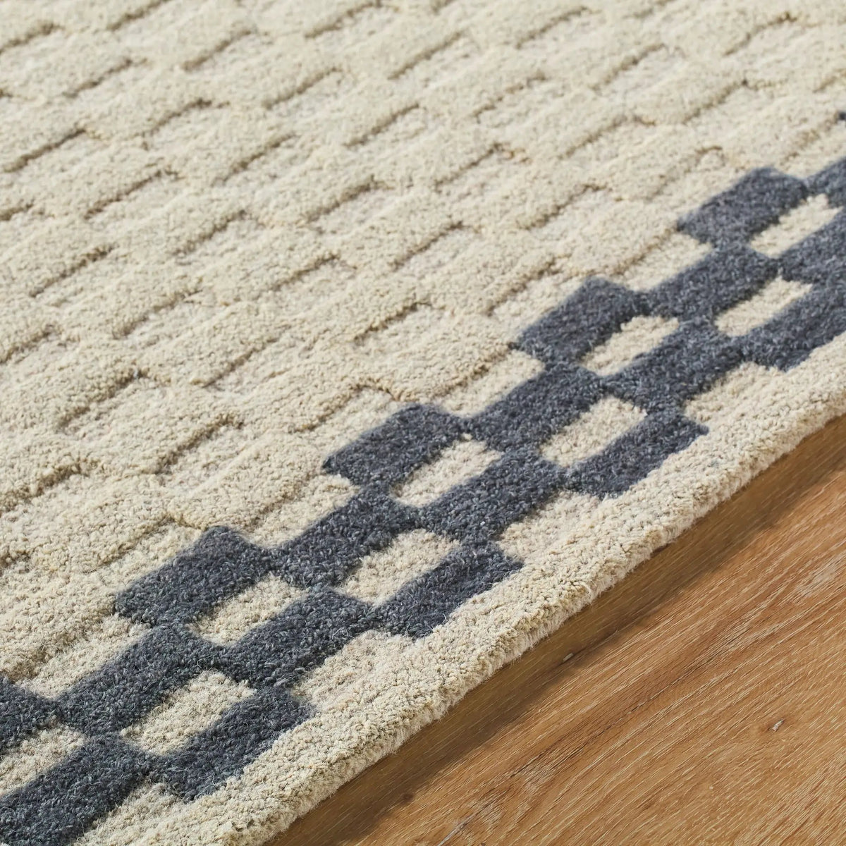 Klopp KPP-2309 Ivory Area Rug by LIVABLISS